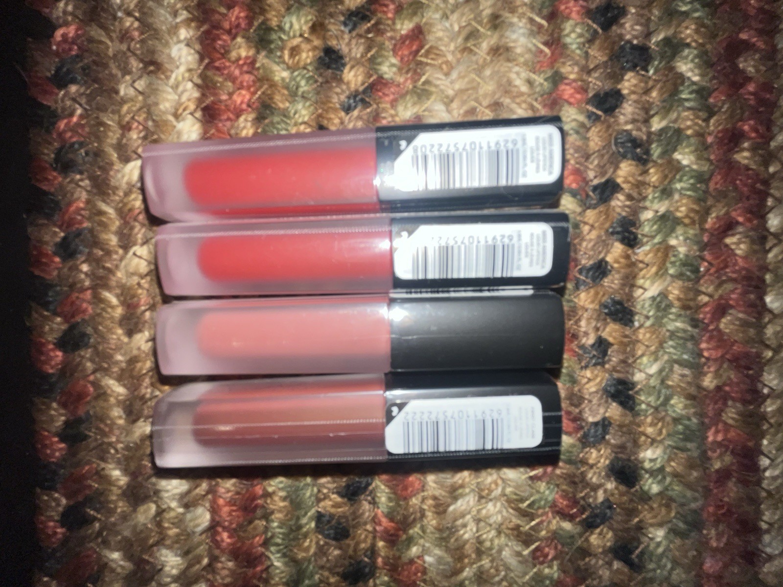 HUDA BEAUTY-LIQUID MATTE LIP STICK-BUYER CHOICE OF SHADE-NIP/SEALED