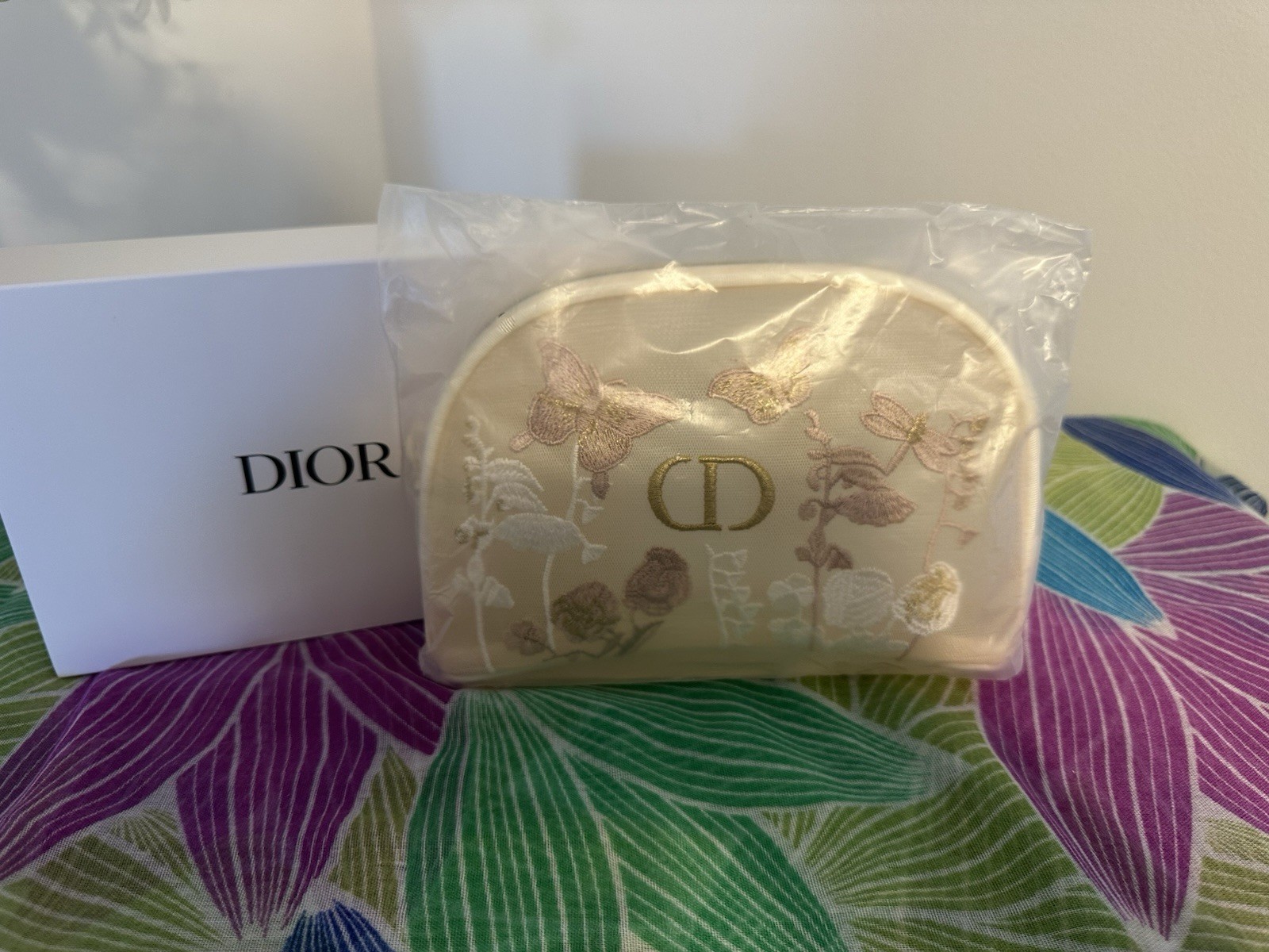 Dior DIOR Trousse Pouch Makeup Bag Beige Fabric Embroidered Zipper 8.5×5.5″