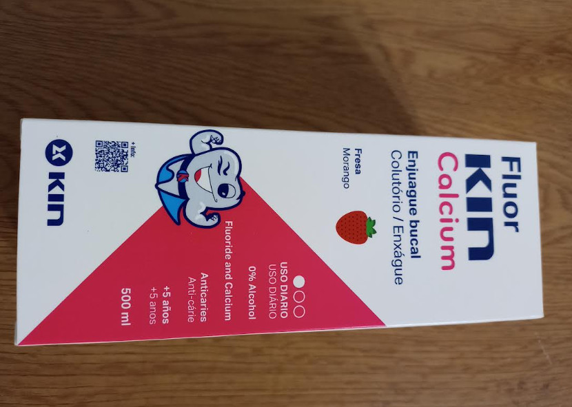 Fluor Kin calcium daily mouthwash for children strawberry anti-caries +5 years