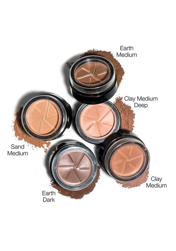 IMAN COSMETICS Second to None Semi-Loose Powder – 0.21 oz (6g)