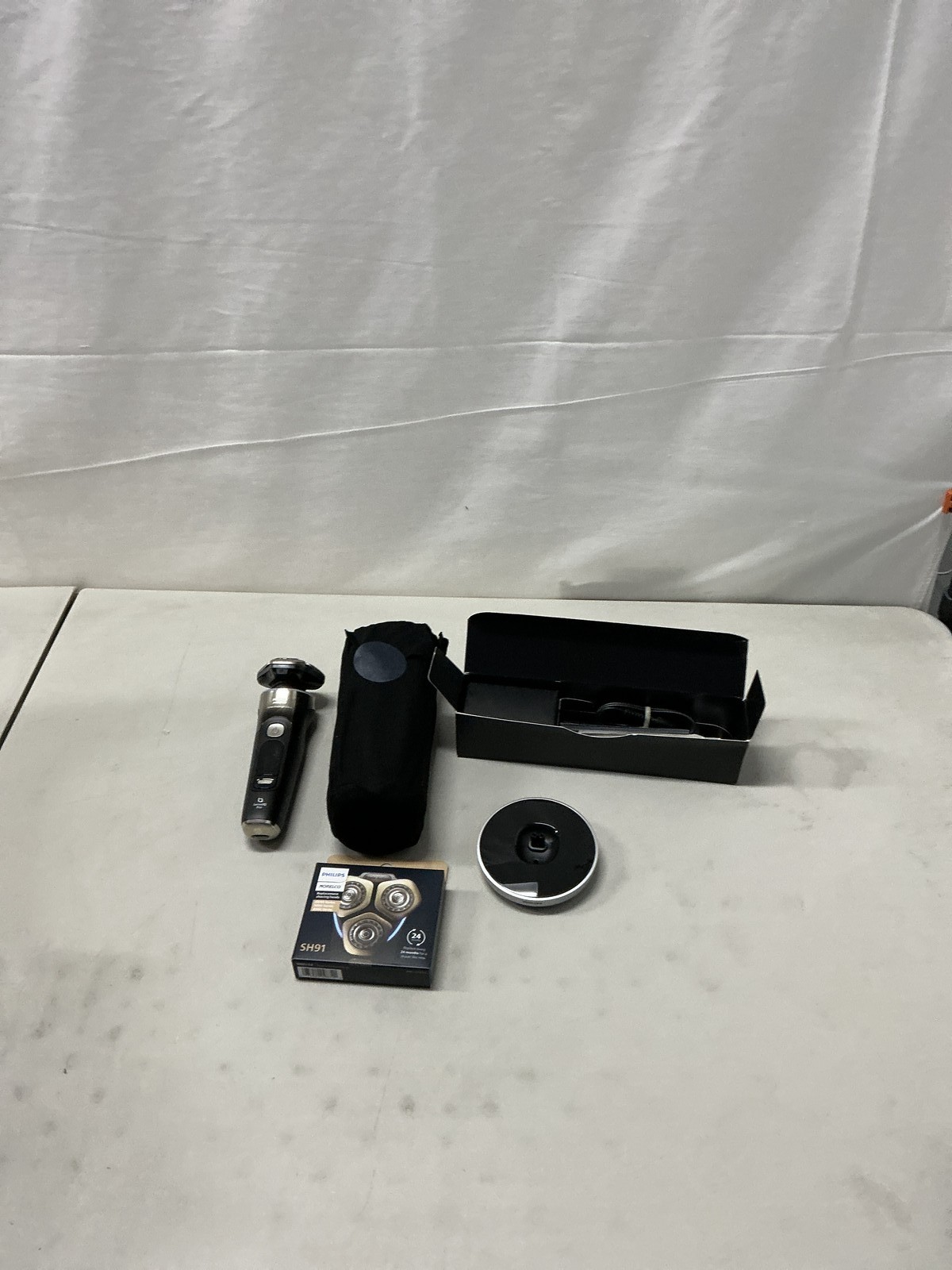Philips Norelco Shaver i9000 Prestige Ultra -Se