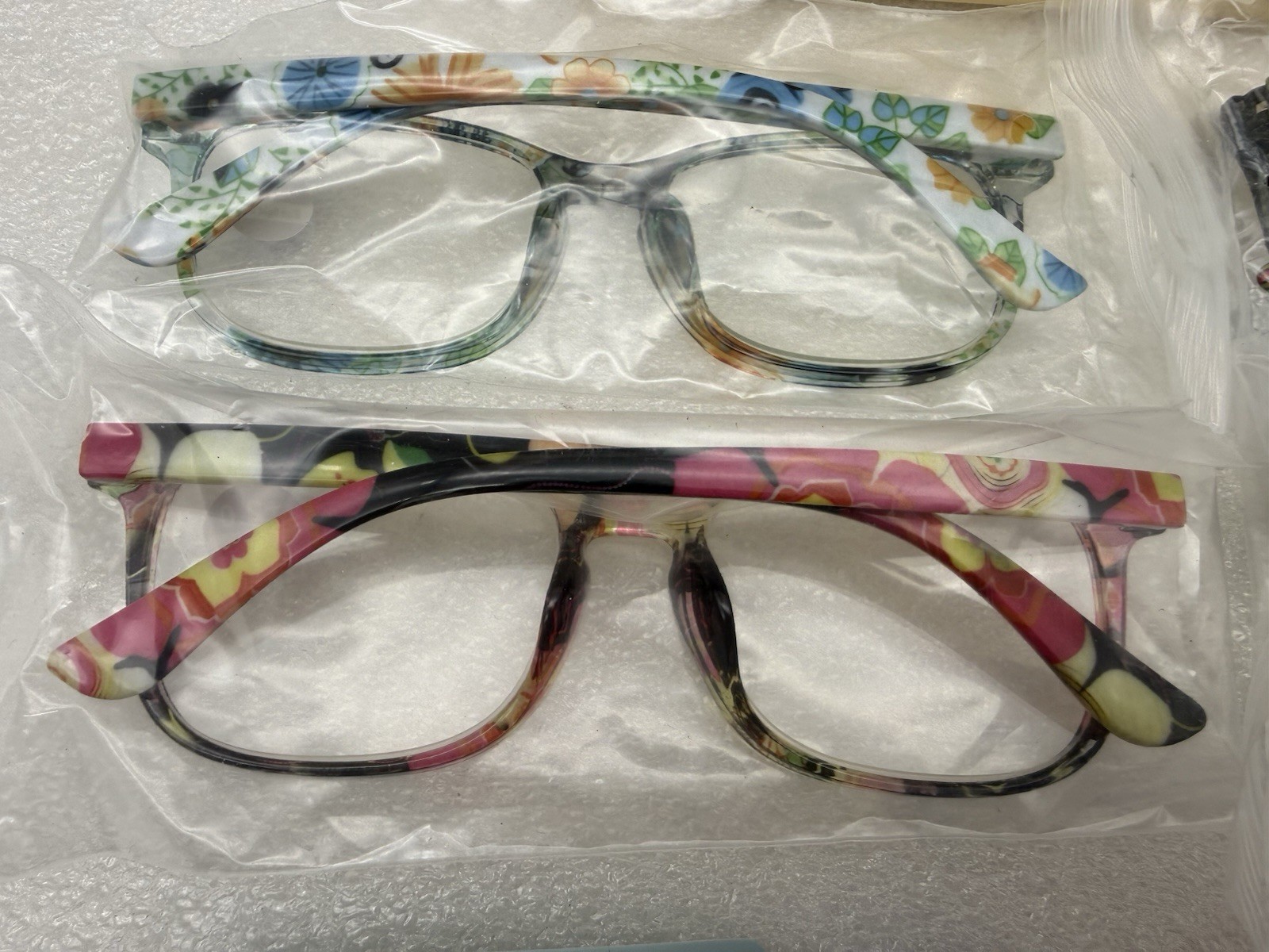 Reading Glasses Women HD Clear Blue Light Blocking Driving Readers 4 pcs.