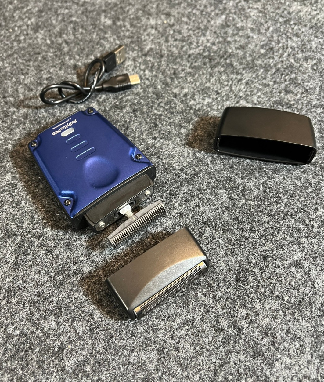 BaBylissPRO LO-PROFX Compact Series Cordless Foil Shaver Blue USB Charging