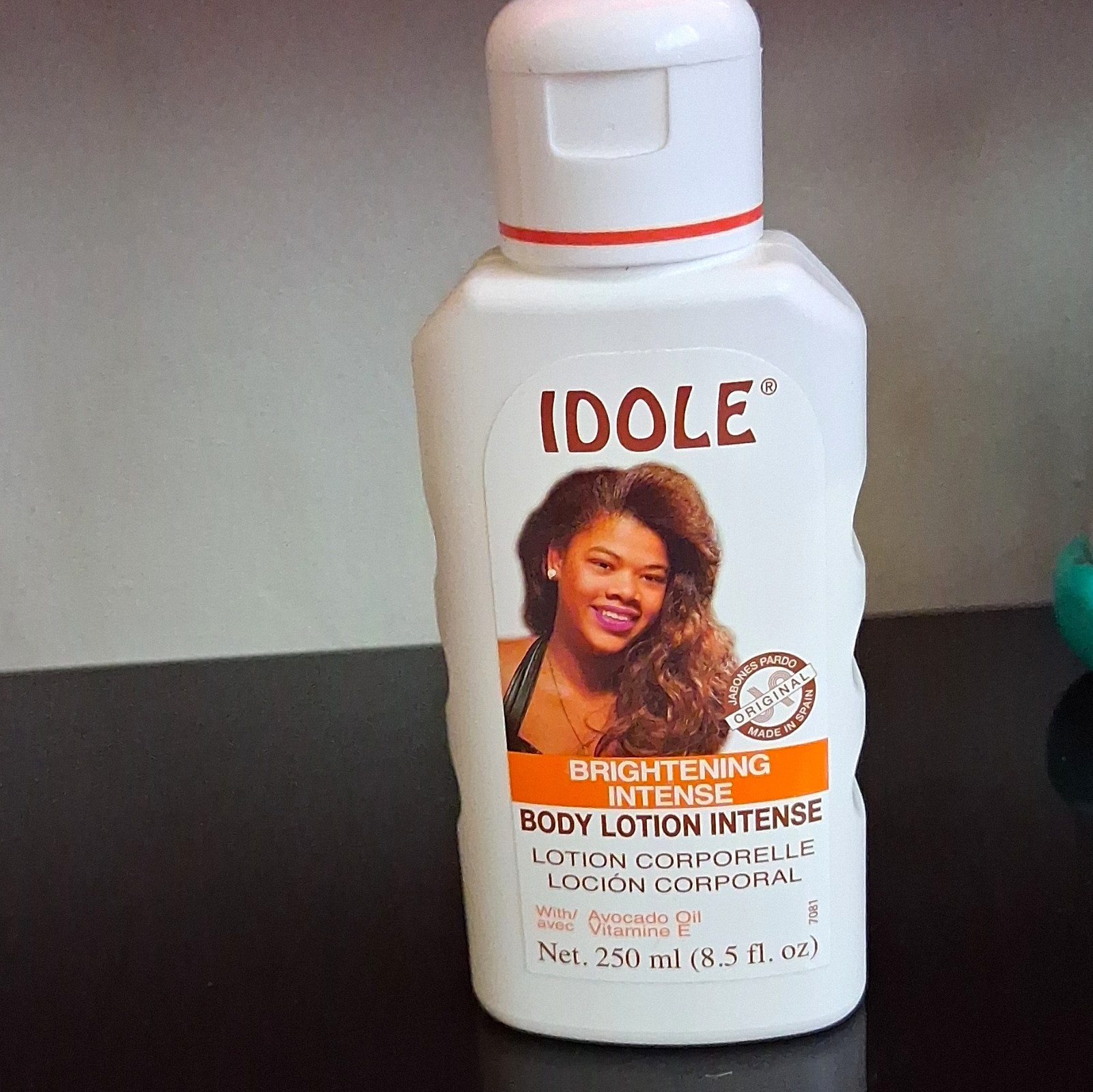 IDOLE Brightening Intense Body Lotion Brightening Avocado Oil Vitamin E 8.5 oz