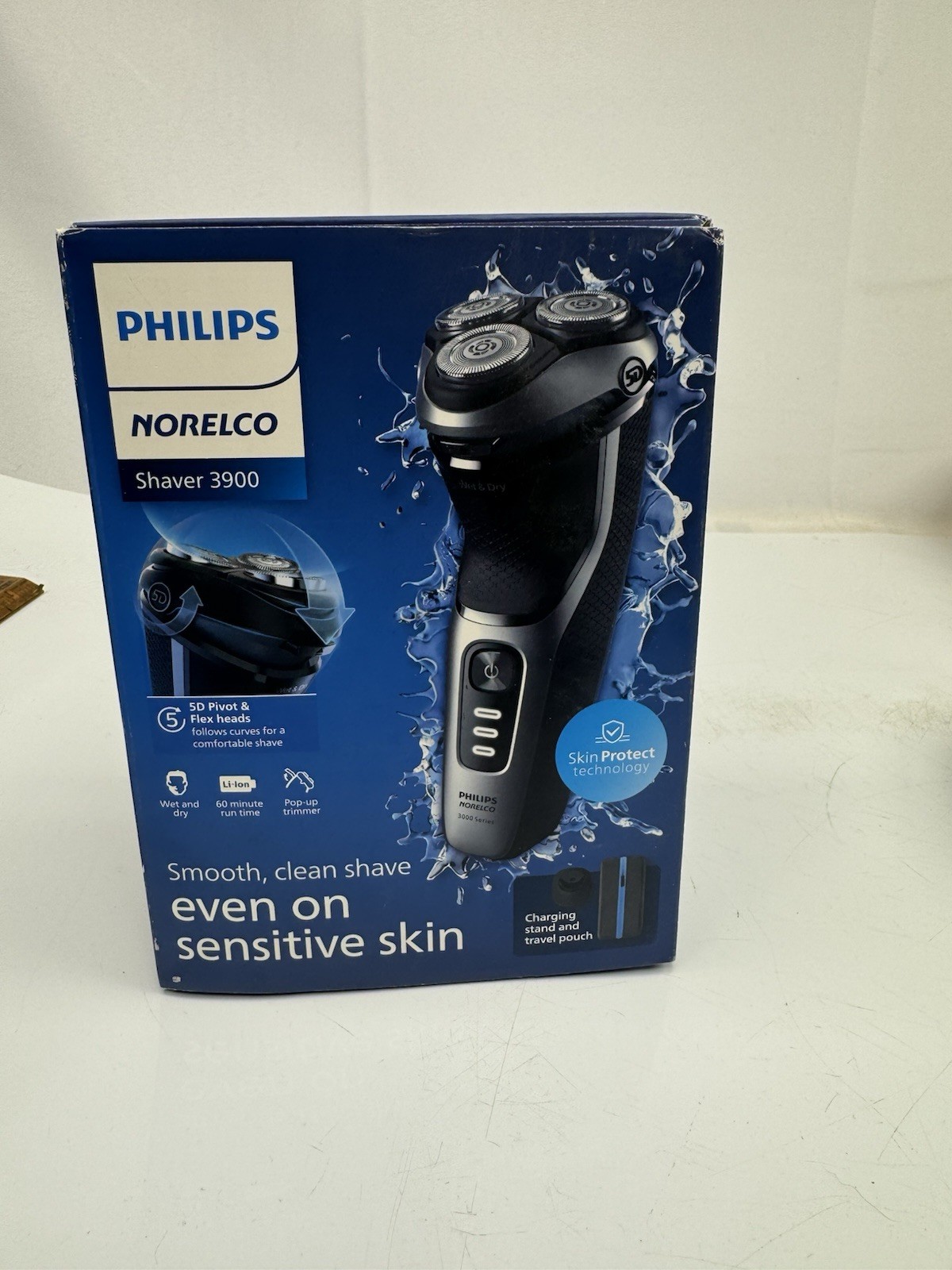 Philips Norelco 3900 Series Wet/Dry Electric Shaver S3341/92