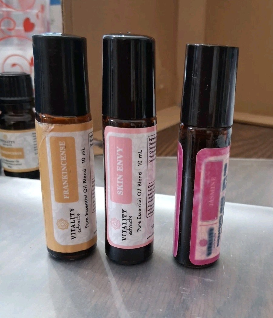 Vitality Extracts 100% Pure Essential Oil Blend Lot Of 14 New/ Used Vit C Serum