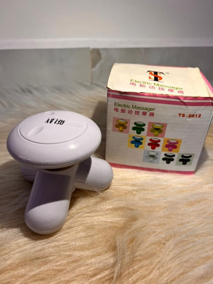 Mini Handheld Electric Massager Portable Full Body Muscle Vibration Therapy TS-0