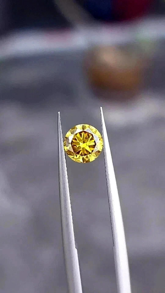 Certified 2 CT Round Cut Natural Yellow Color Loose Lab Grown CVD Diamond VVS1