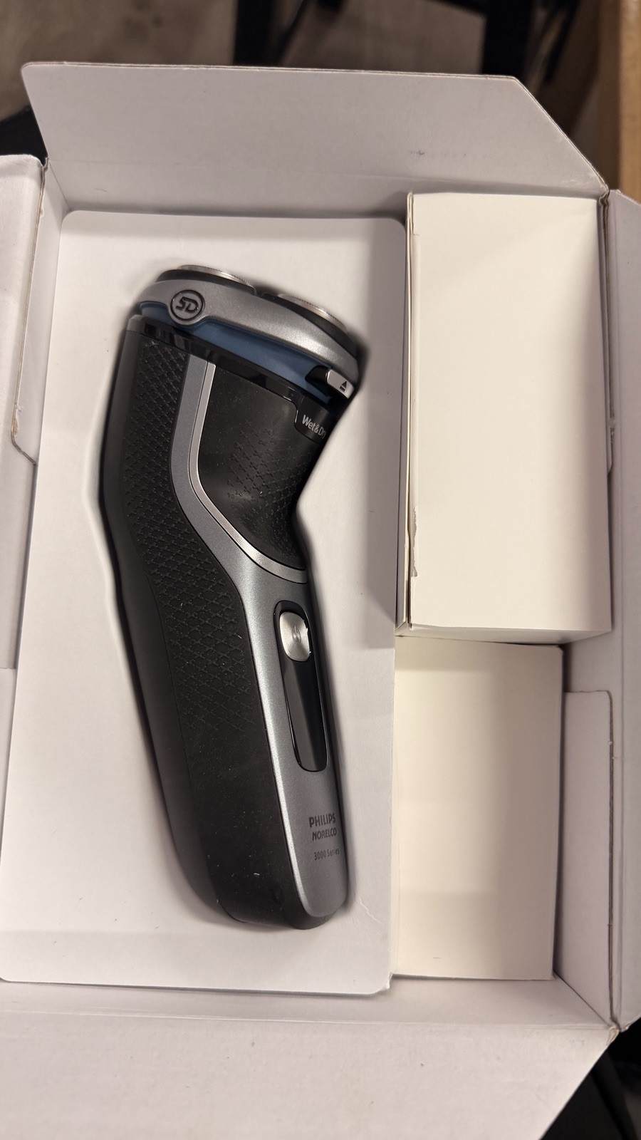 Philips Norelco 3900 Electric Shaver, Storm Blue