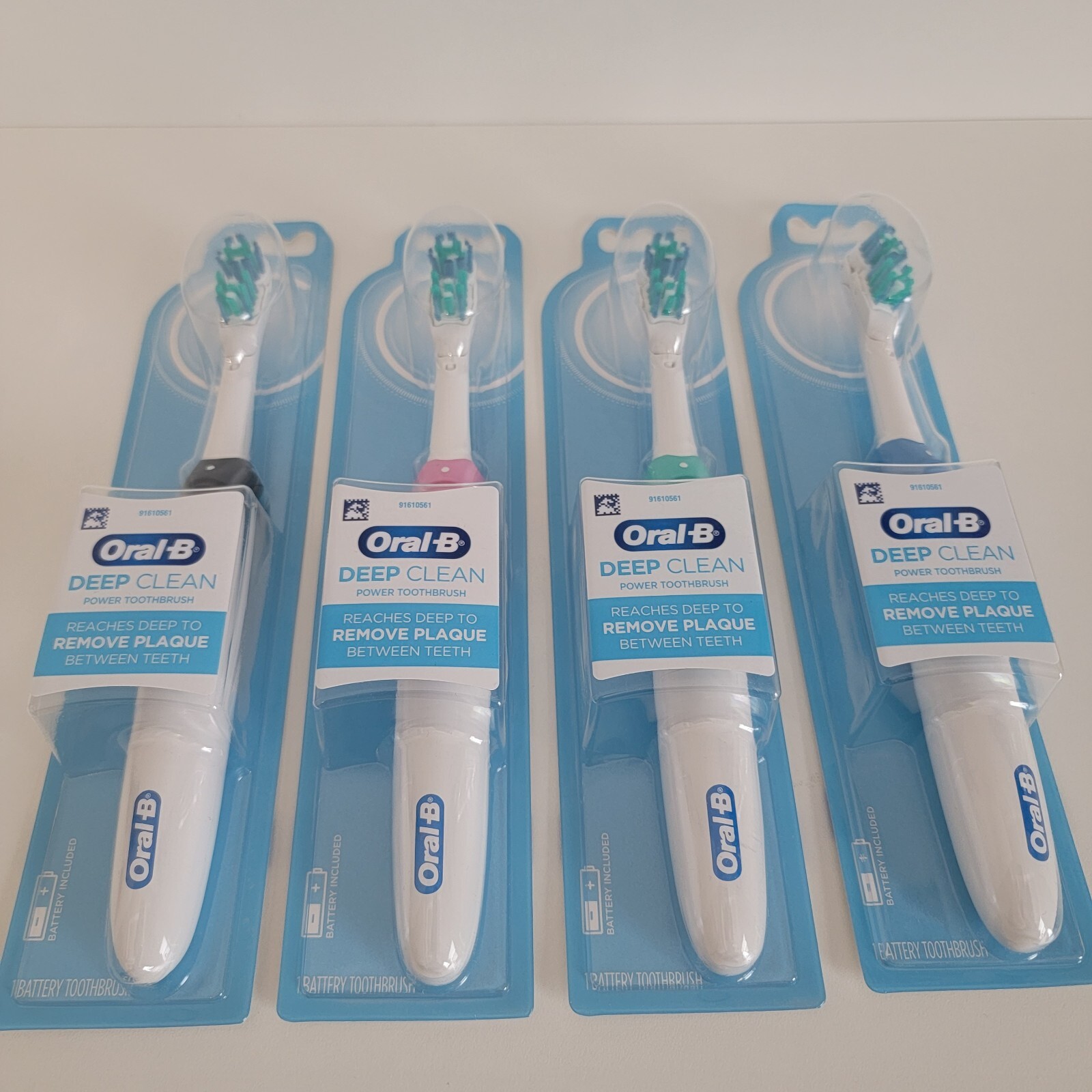 4 ORAL -B – DEEPCLEAN Power Toothbrush including Battery 4 For 22.00 Colors Vary