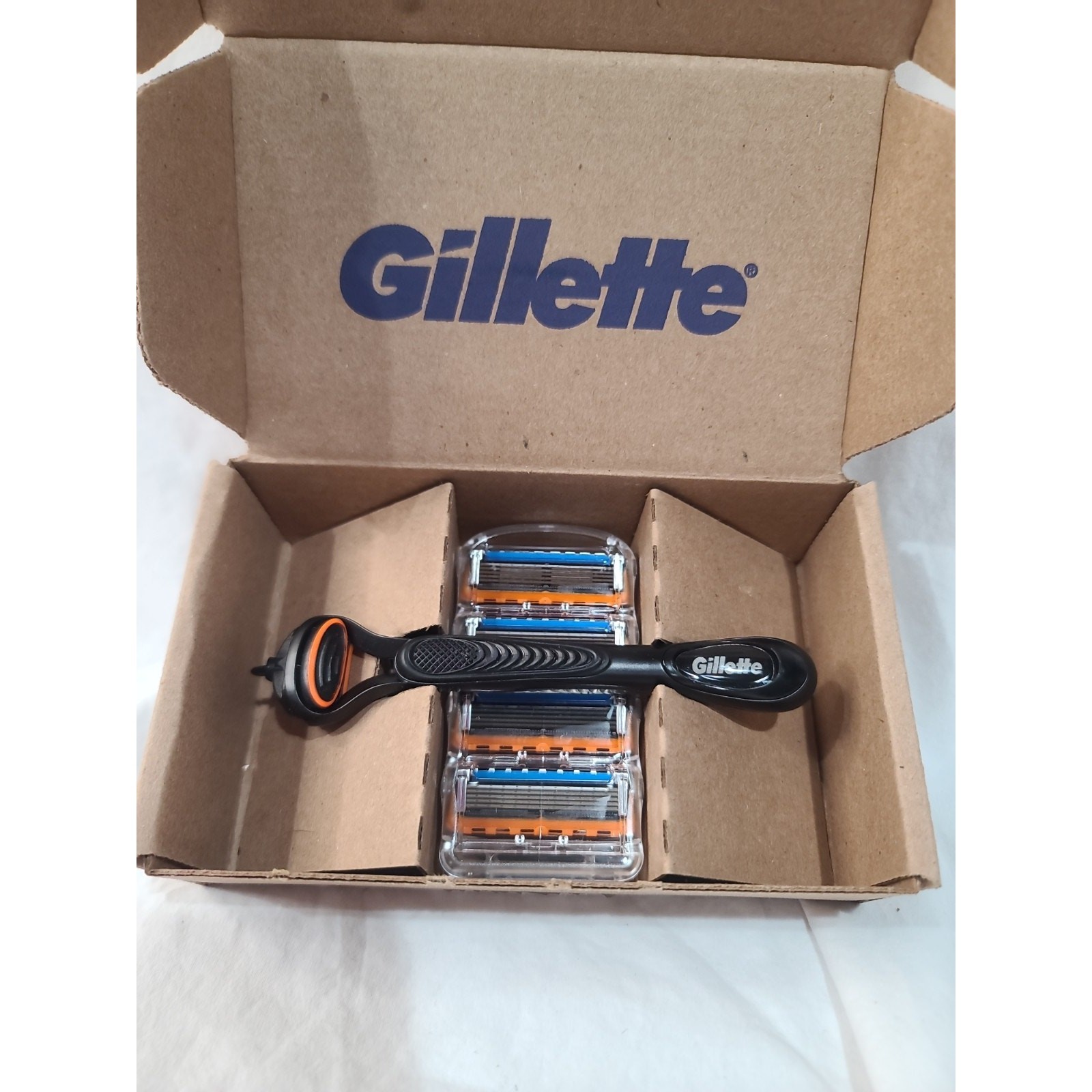 Gillette 5-Blade Fusion5 Razor 1 Handle & 4 Cartridges