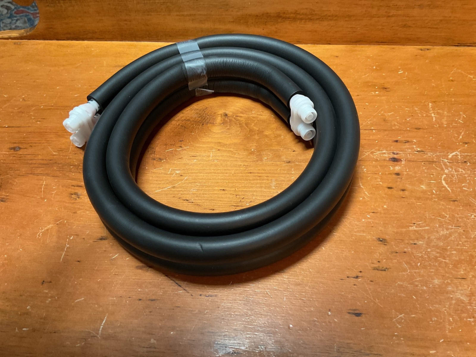 Insulated recovery replacement hose for ICYTHRP cold therapy mavhine