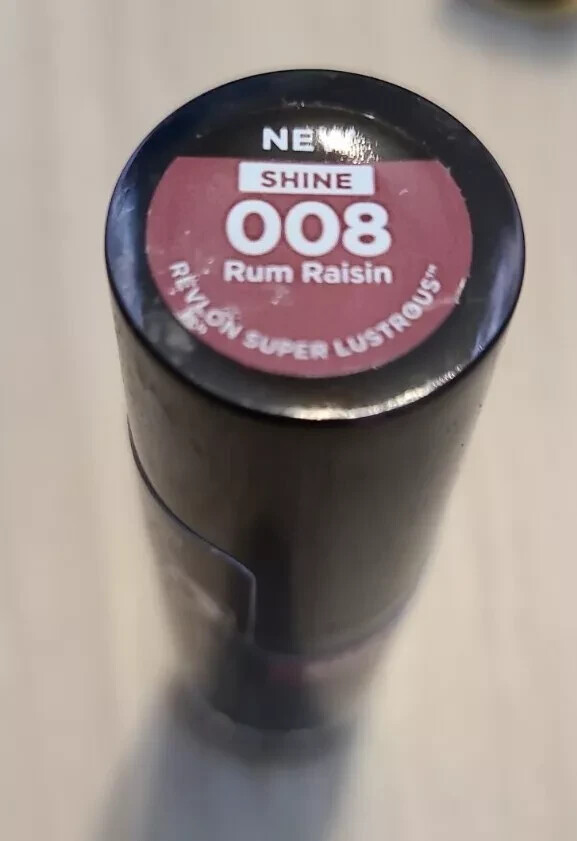 NEW Revlon Super Lustrous Glass Lipstick – 008 Rum Raisin