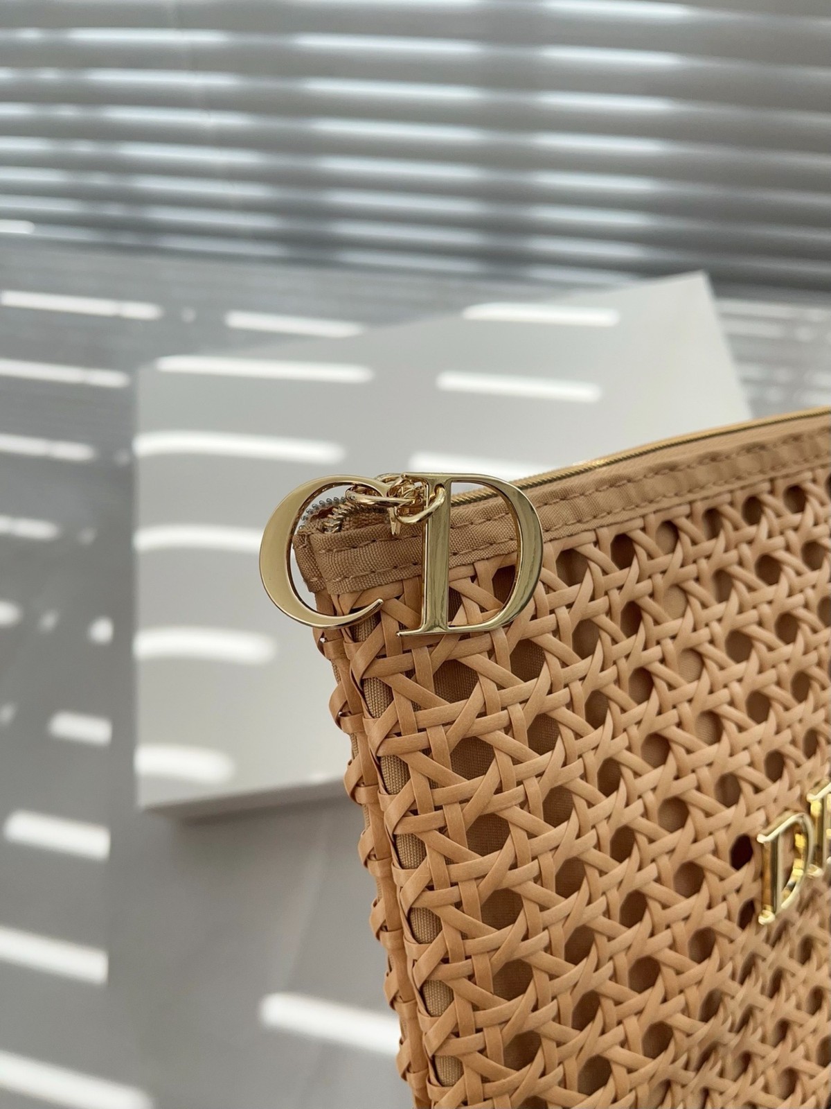 Neutral Beige Makeup Pouch – Summer 2026 Limited Drop Woven Cosmetic Organizer