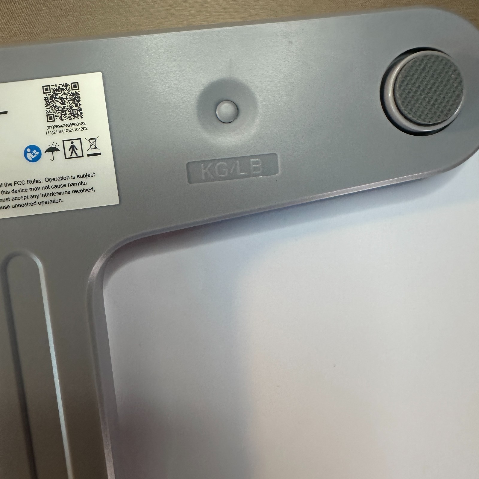 B-WELL Bluetooth Smart Scale LED Display EF-919B4 FCC 2021 Release