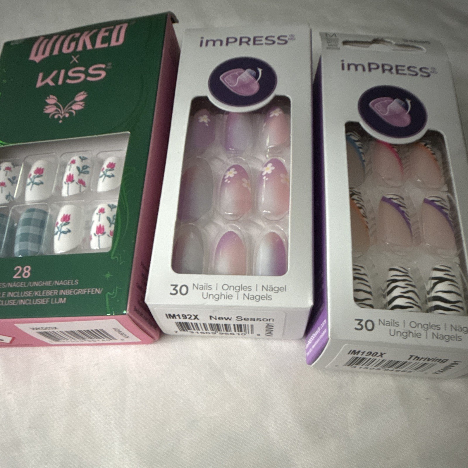 KISS imPRESS Press-On Nails Bundle Self-Adhesive French Floral Multi