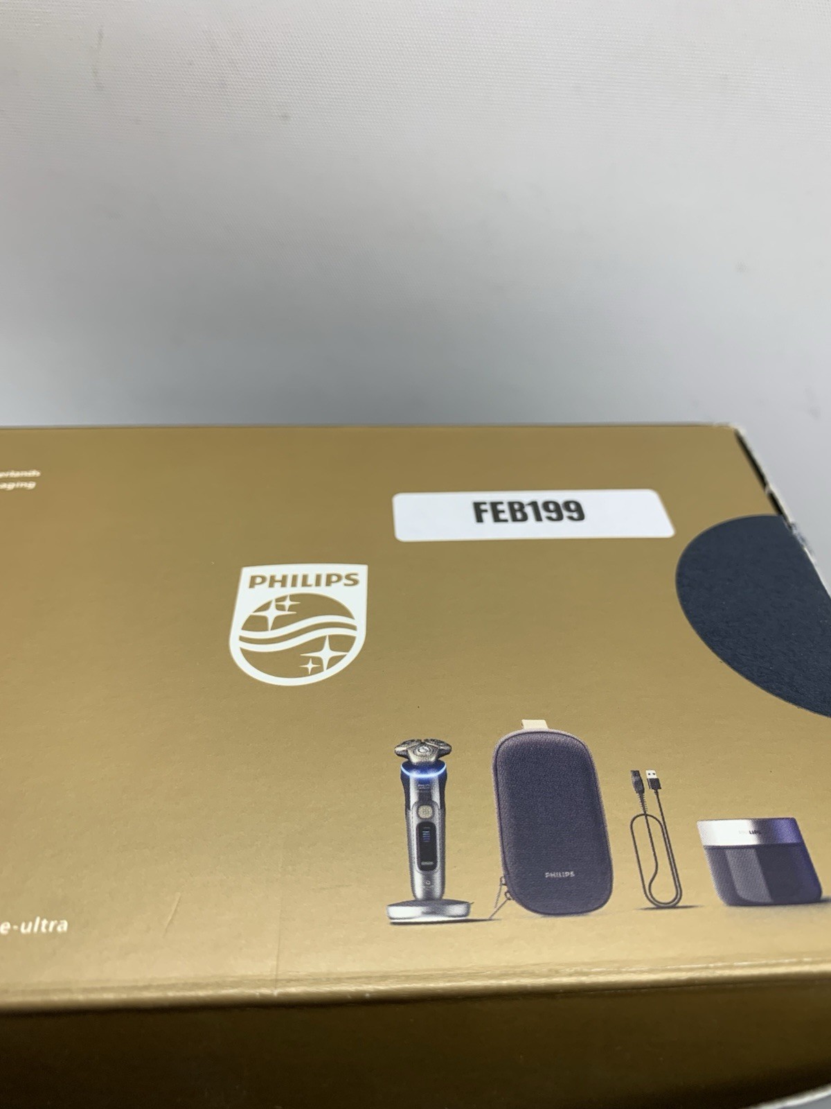 Philips Norelco i9000 Prestige Ultra SenseIQ PRO Electric Men’s Face Hair Shaver