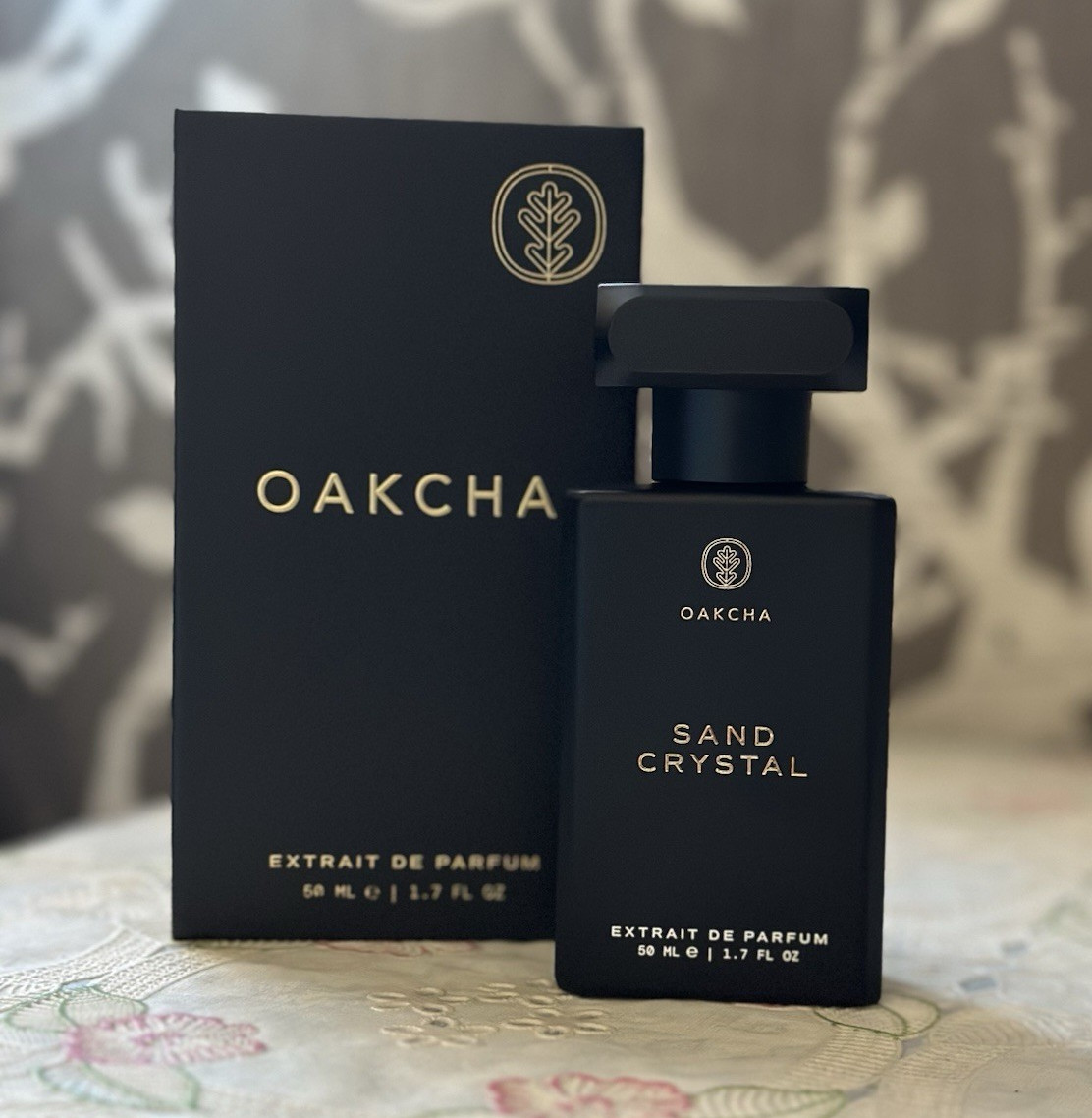 OAKCHA Sand Crystal Extrait de Parfum Spray, Regular Size 50 mL / 1.7 fl oz