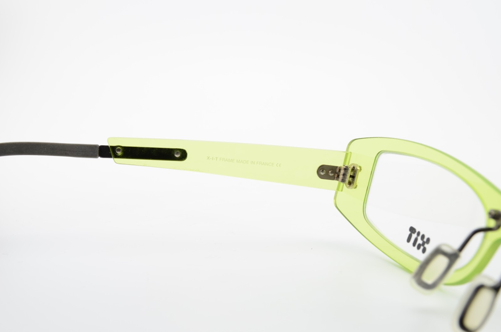 Xit Glasses N016 012 49-19 135 Neon Green Translucent Design Optic X-I-T France