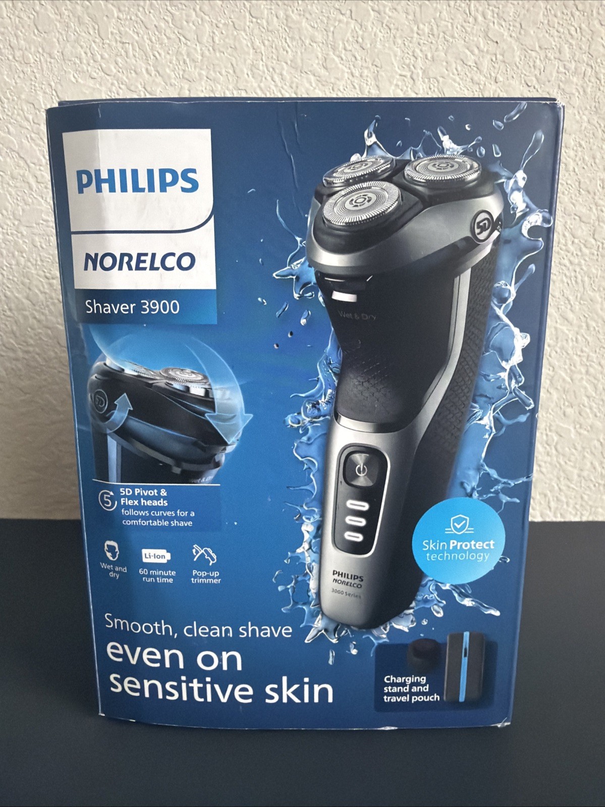Philips Norelco Shaver 3900 Series, Wet and Dry Electric Shaver, Model S3341/92