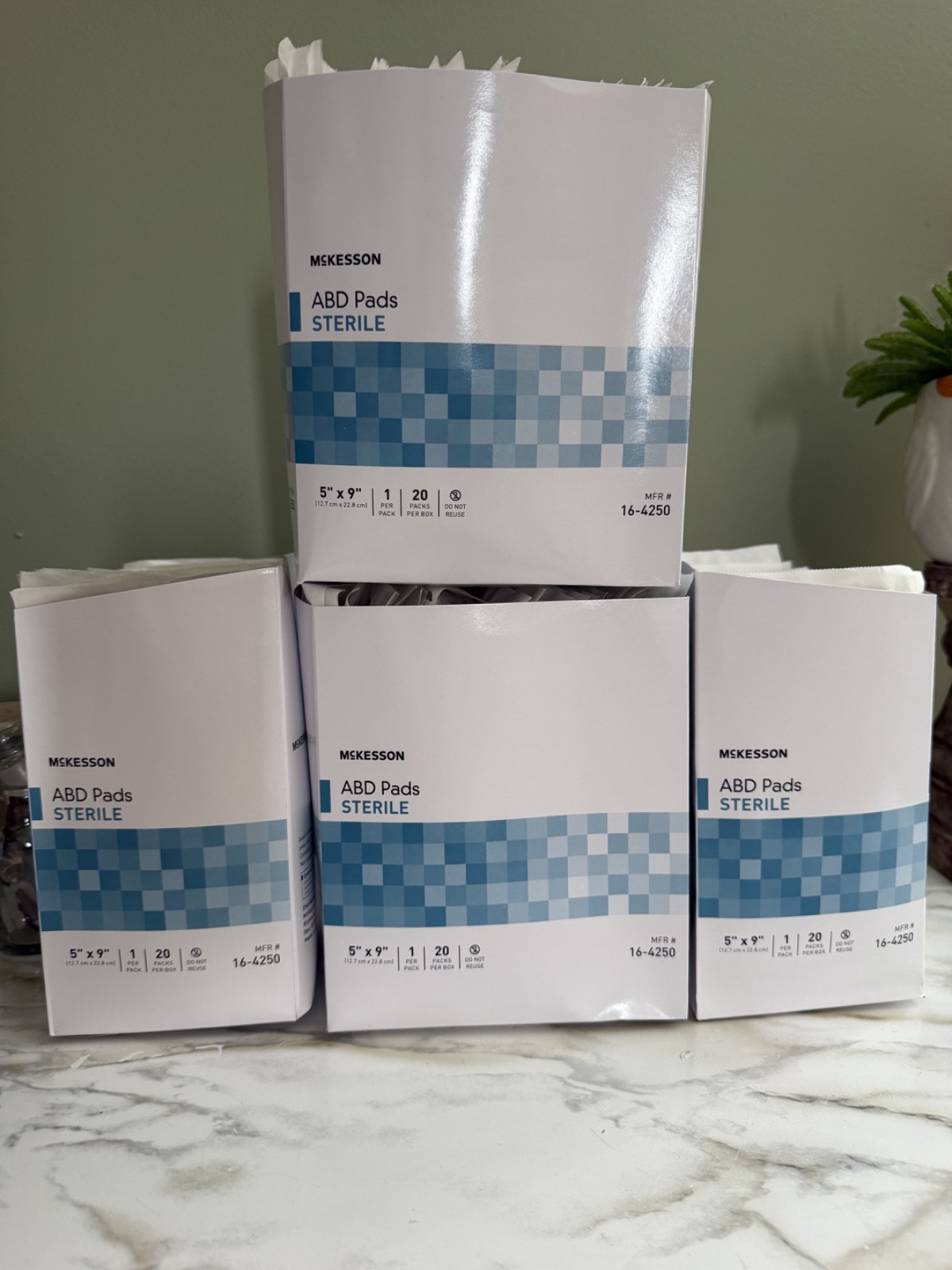 80 Ct McKesson Abdominal Pads ABD Sterile 5″ x 9″ Gauze Bandage Pads 16-4250