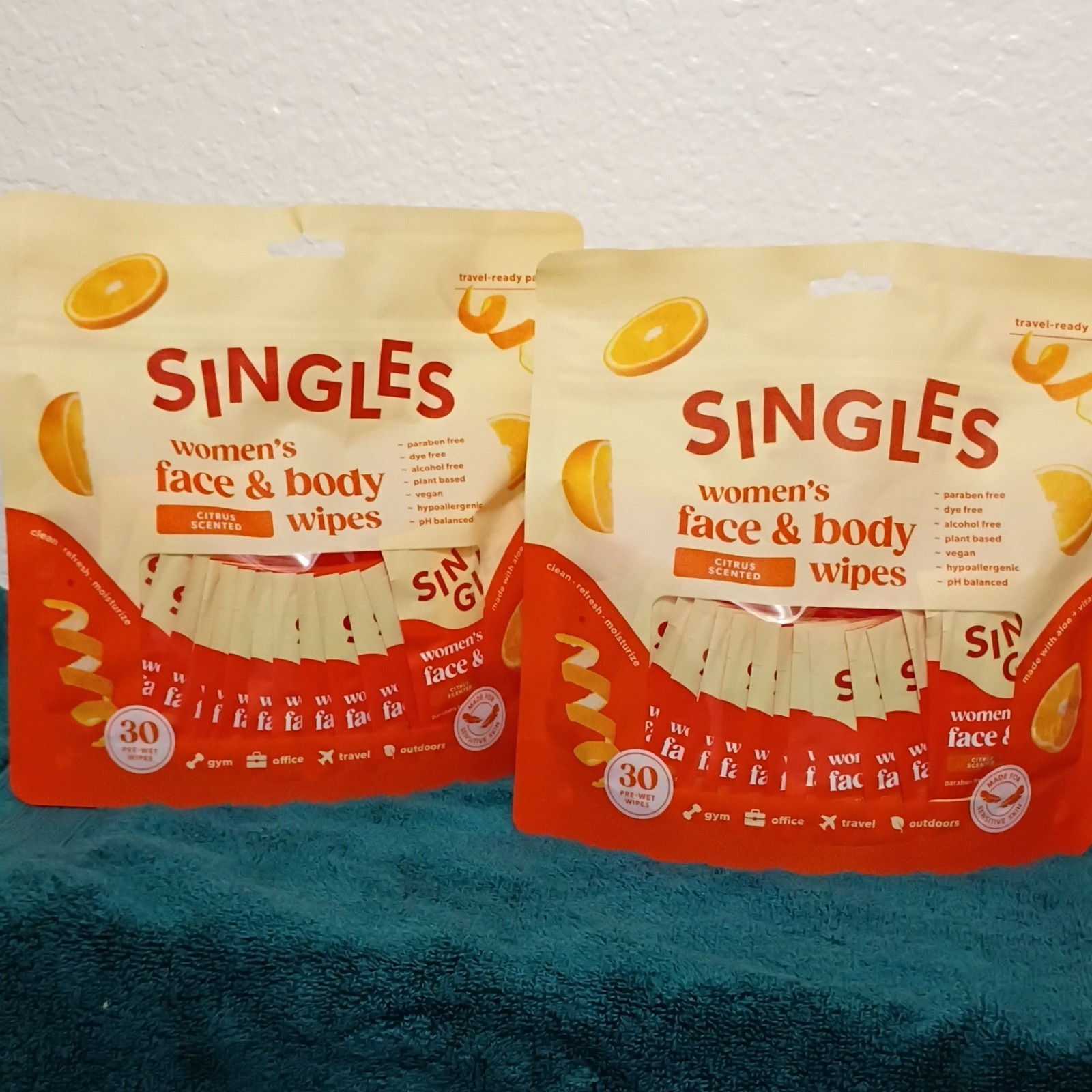 SINGLES Women’s Face & Body Cleansing Wipes Citrus Travel Size 30 Aloe E