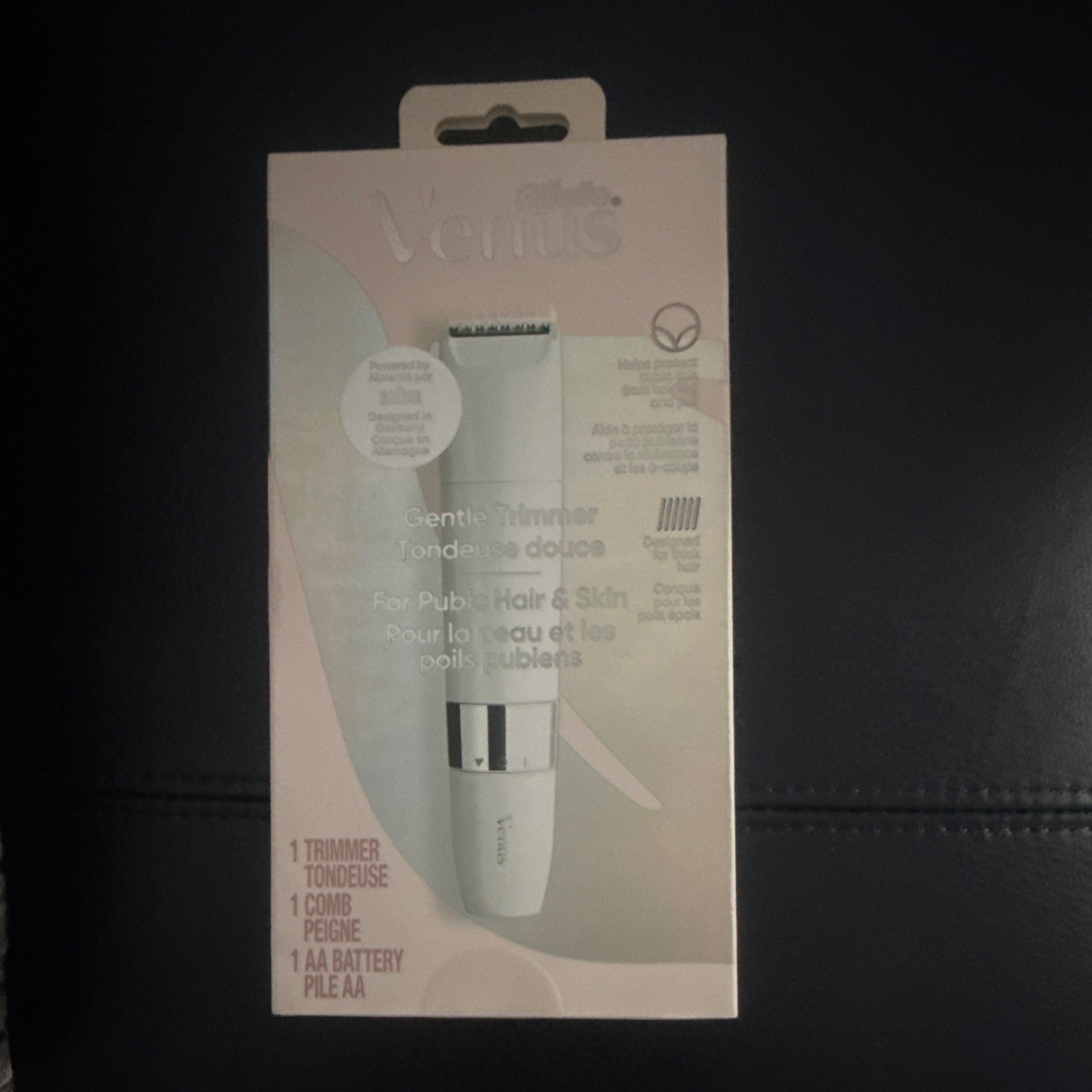 Gillette Venus Gentle Trimmer Women’s Pubic Hair & Skin, Battery, White