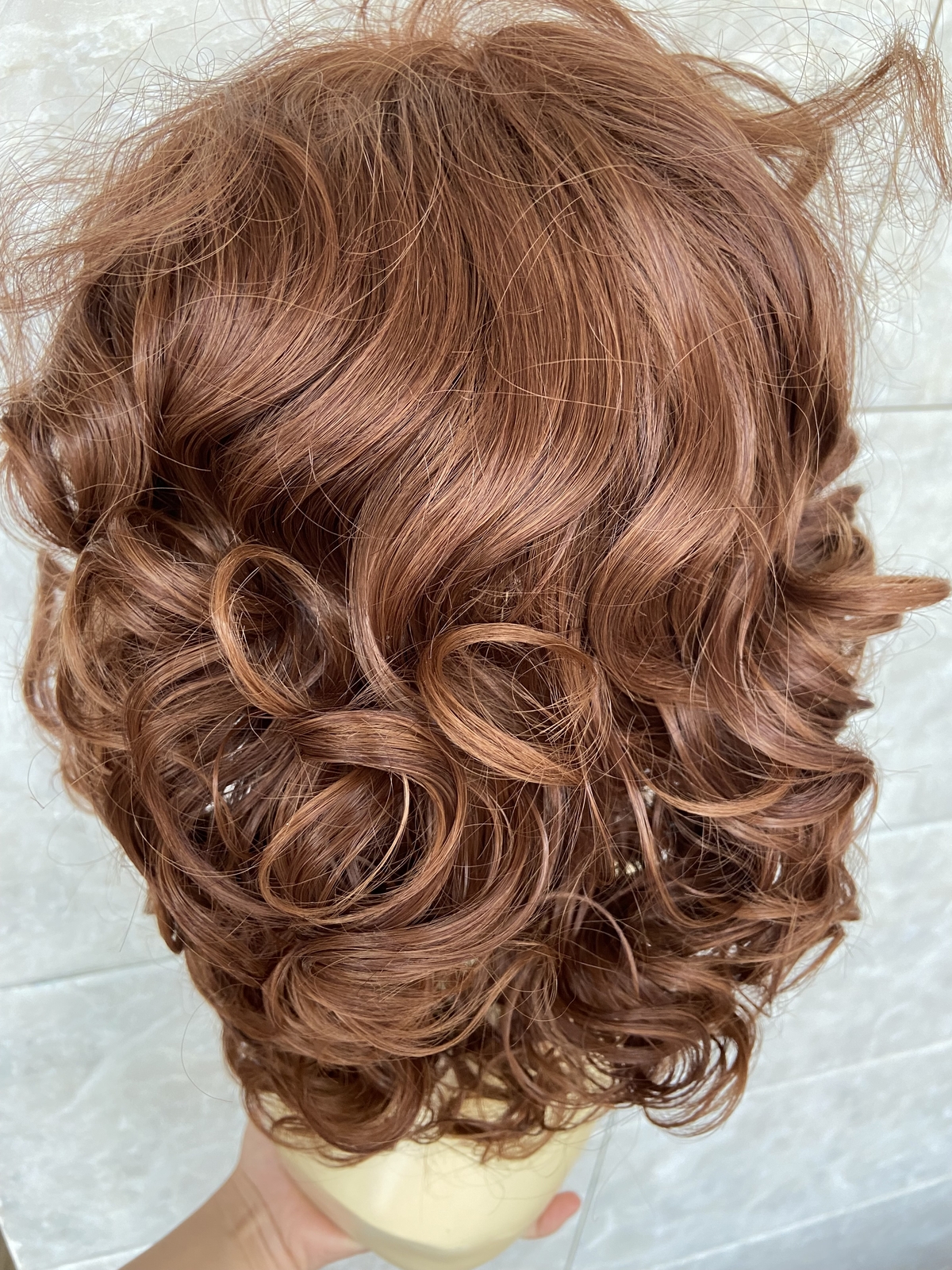 Medium Fluffy Wavy Auburn 33/30 Synthetic Hair Wigs Women Natural Fashion Wigs