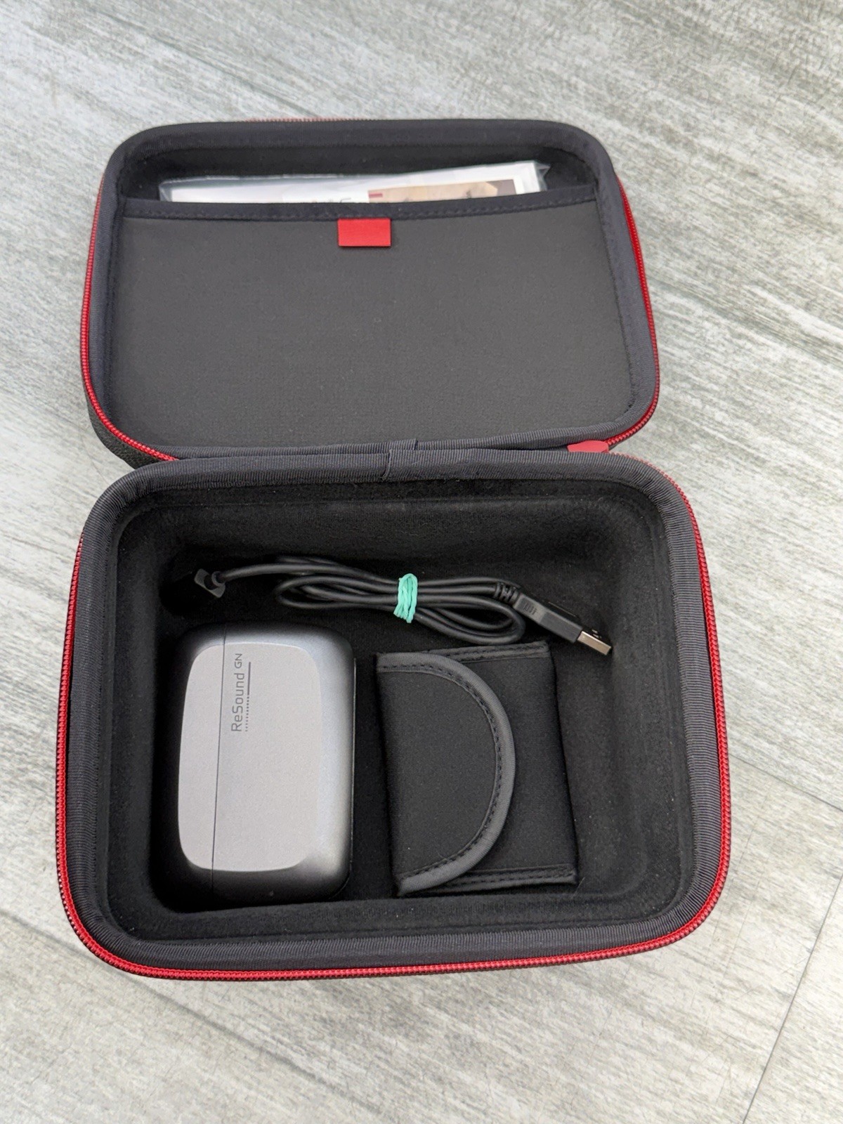 Resound GN ONE RT-961-DRWC Rechargeable Hearing Aids RIE W/C-1 Charger & Case