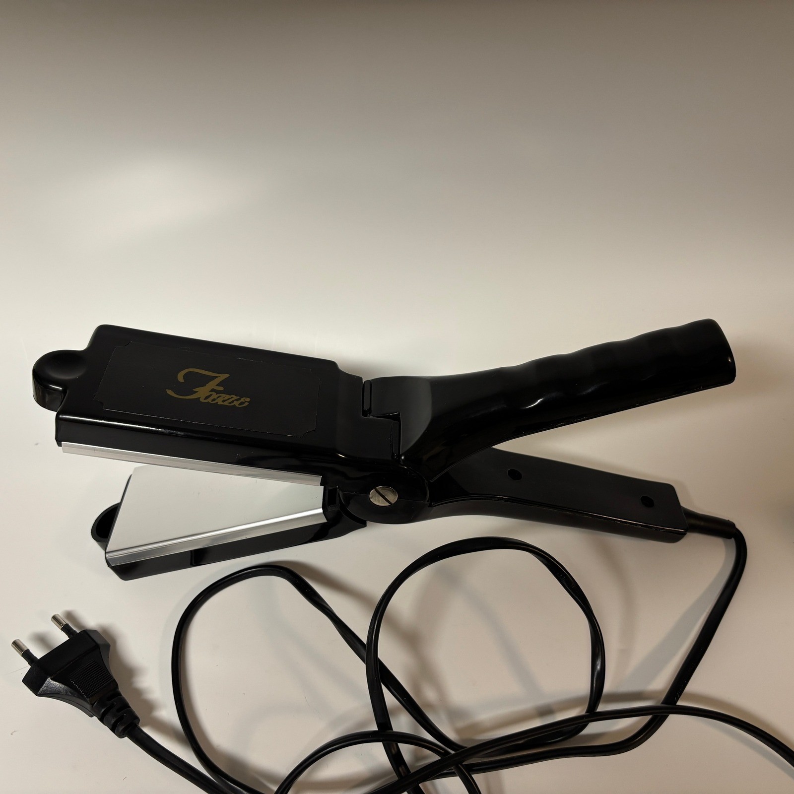 Jindeli Piastra Per Capelli Hair Straightener Flat Iron Black European Plug VTG