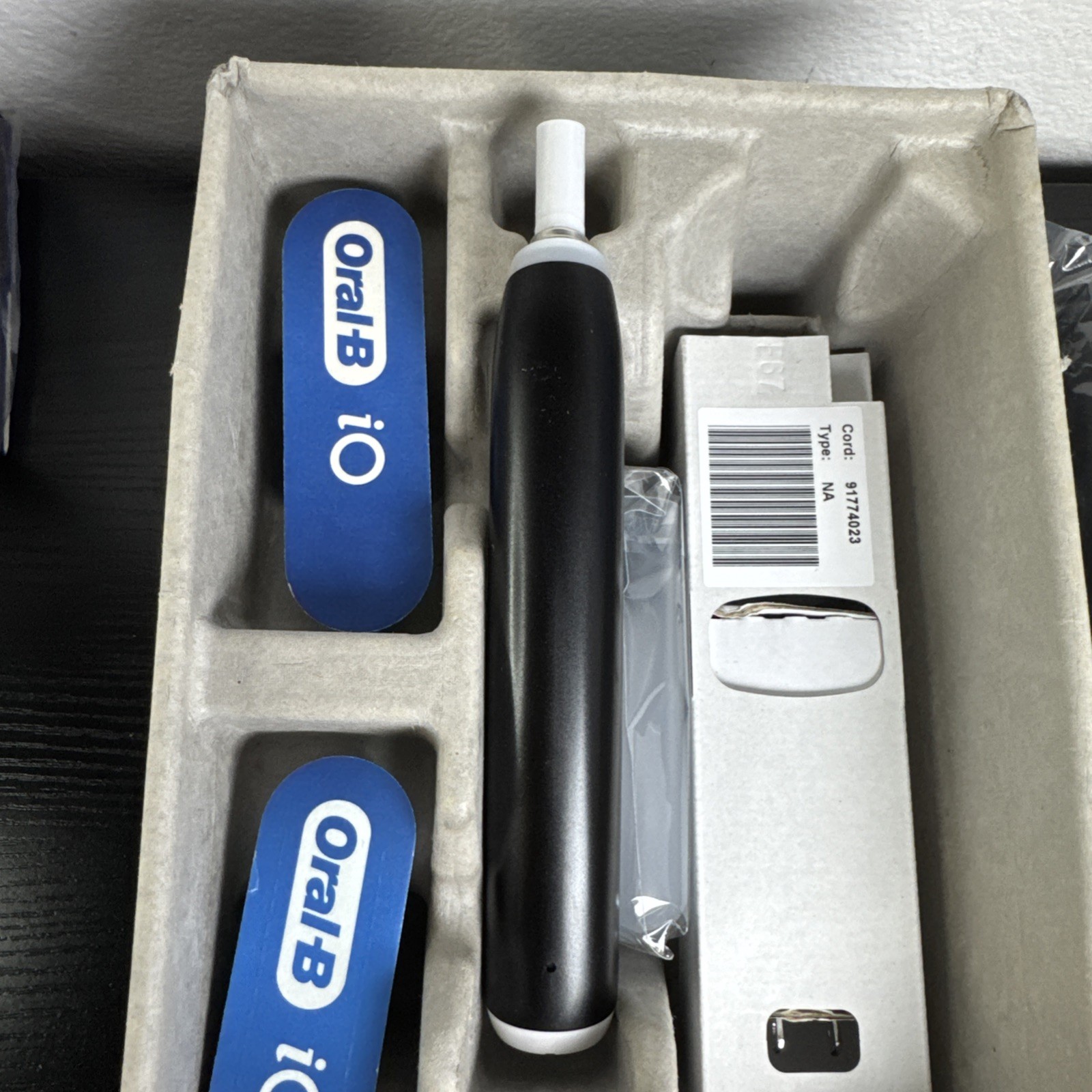 Oral-B iO Series 3 Limited Electric Toothbrush Black w/ 2 Brush Heads Open Box