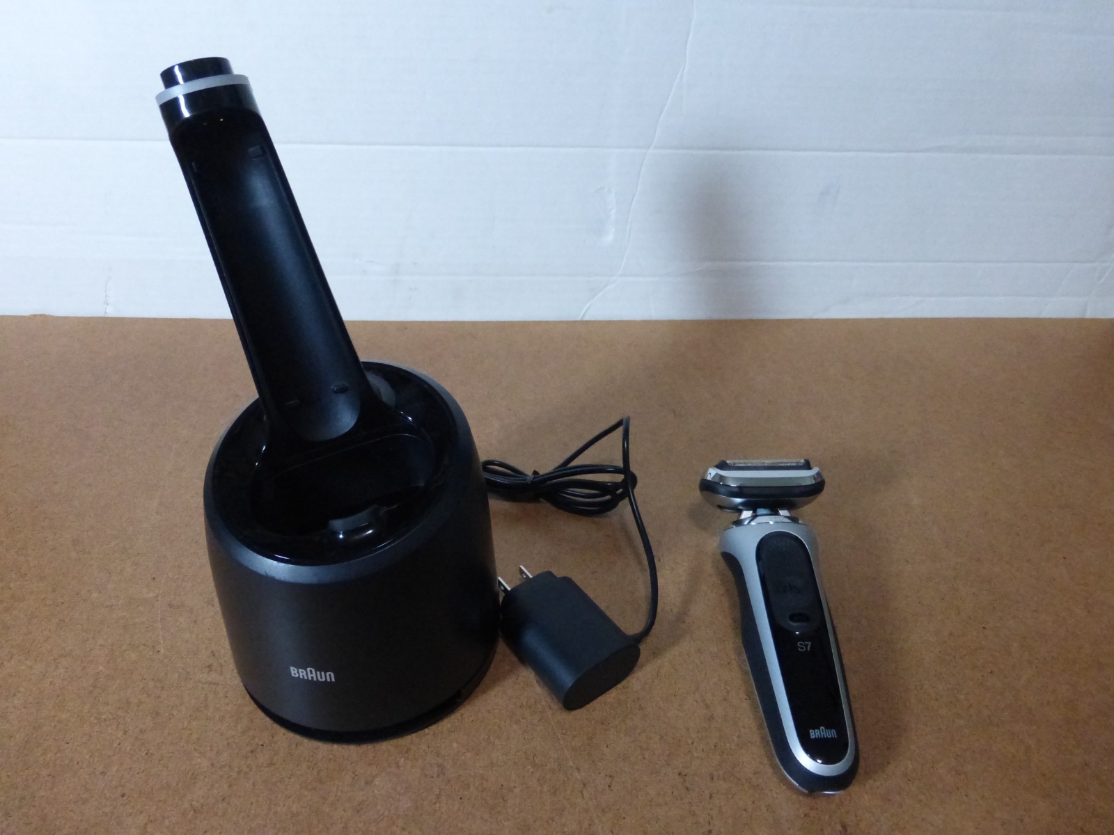 BRAUN Series 7 Rechargeable Wet/Dry Shaver with Cleaning System
