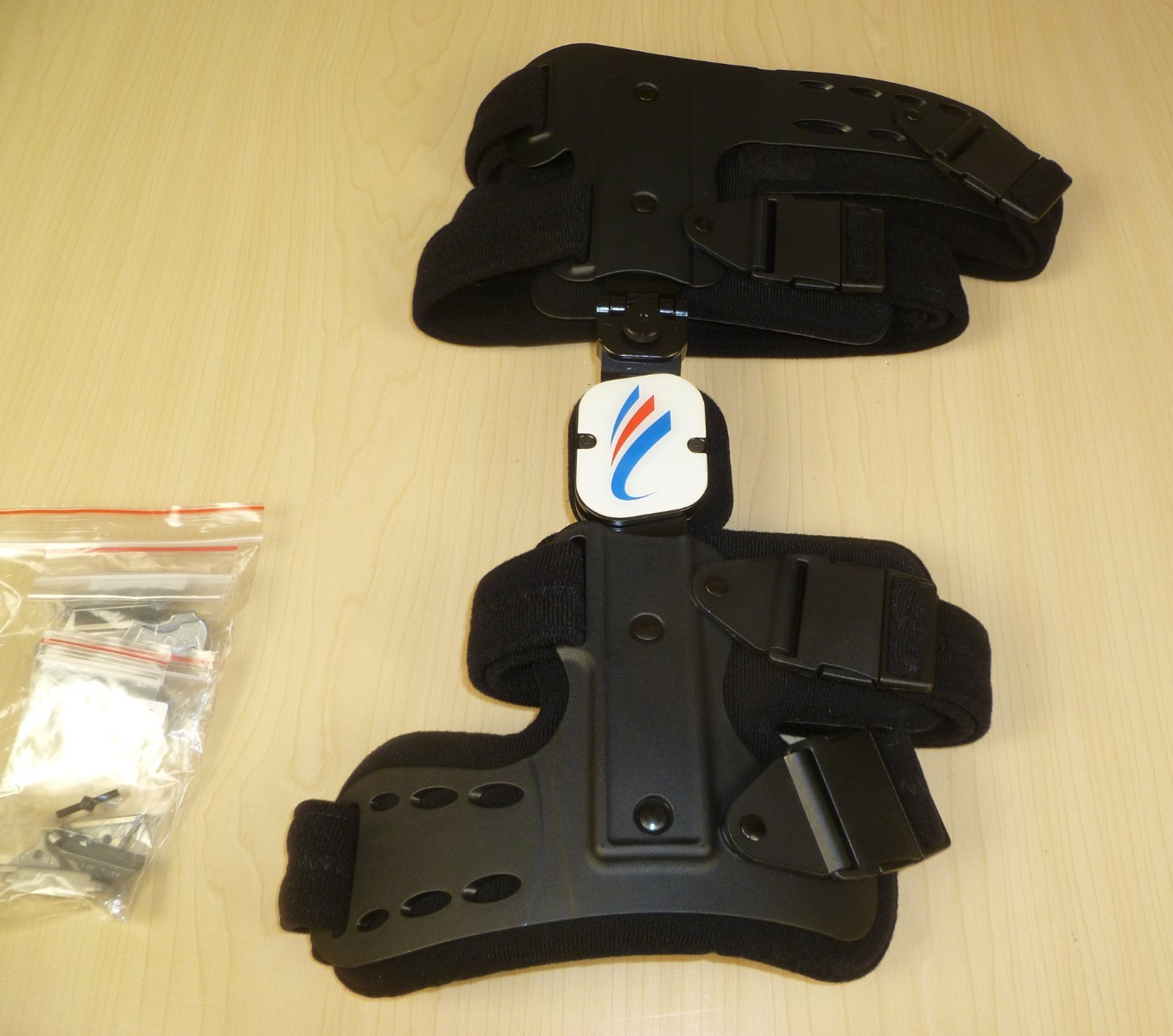 OA Hinge RIGHT Knee Brace One Size Fits All – Pain Buster PB-001 NEW in Package