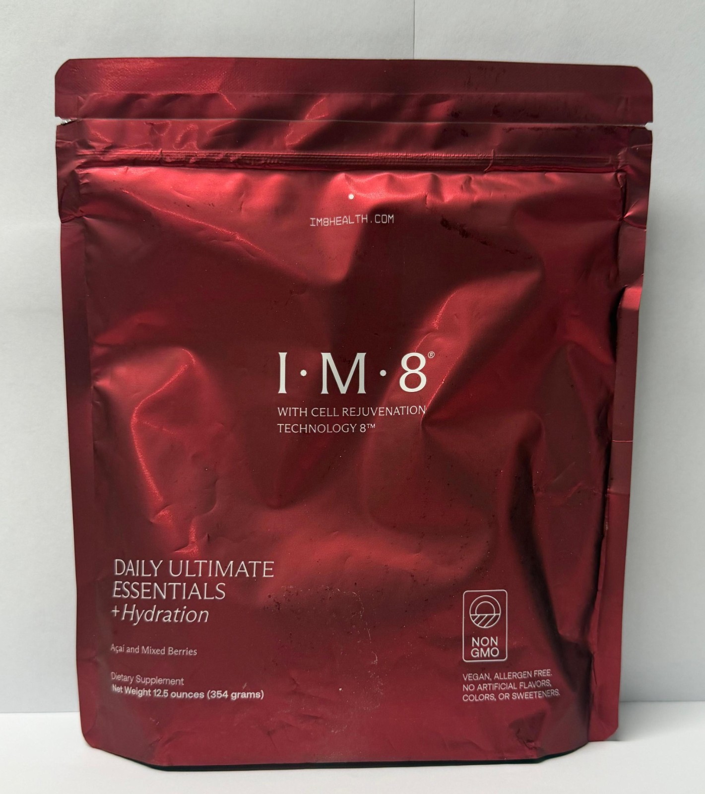 IM8 Daily Ultimate Essentials All-in-1 Multivitamin Supplement – EXP – 05/2027