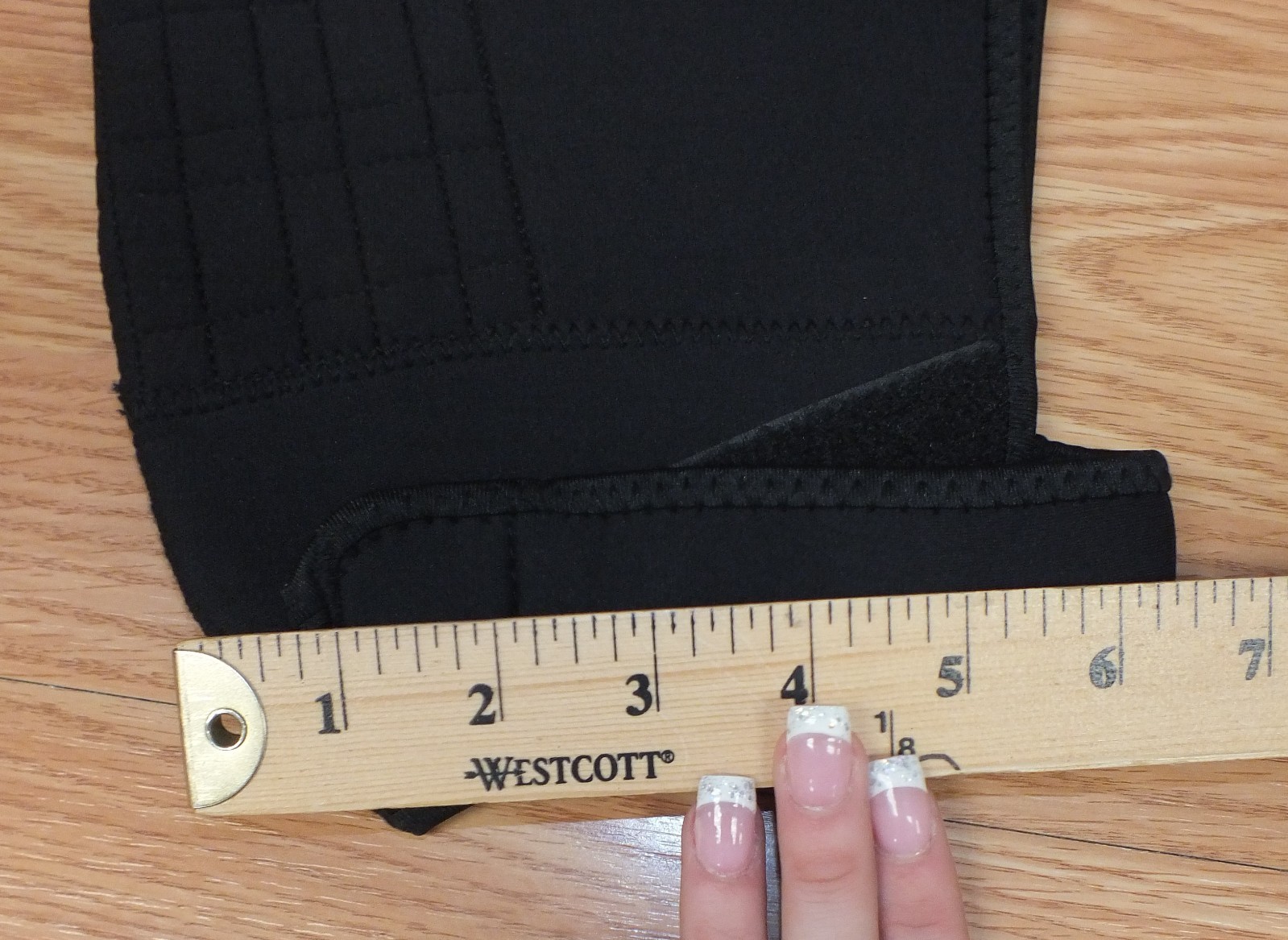 Unbranded / Generic Solid Black Hook & Loop Shoulder Brace (109872) Only *READ*