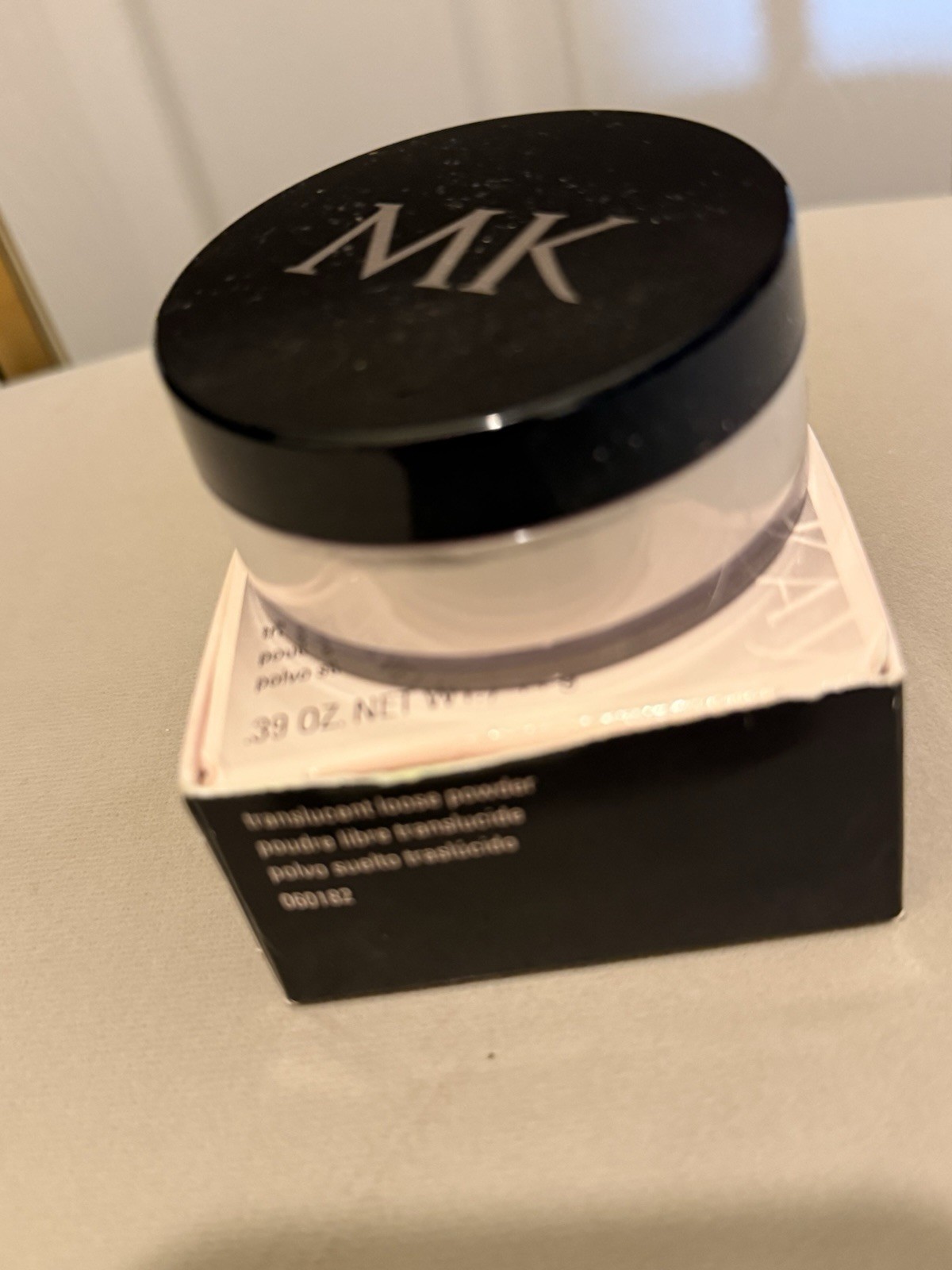 Mary Kay Translucent Loose Powder 0.39 oz 11g New In Box May Be Expired
