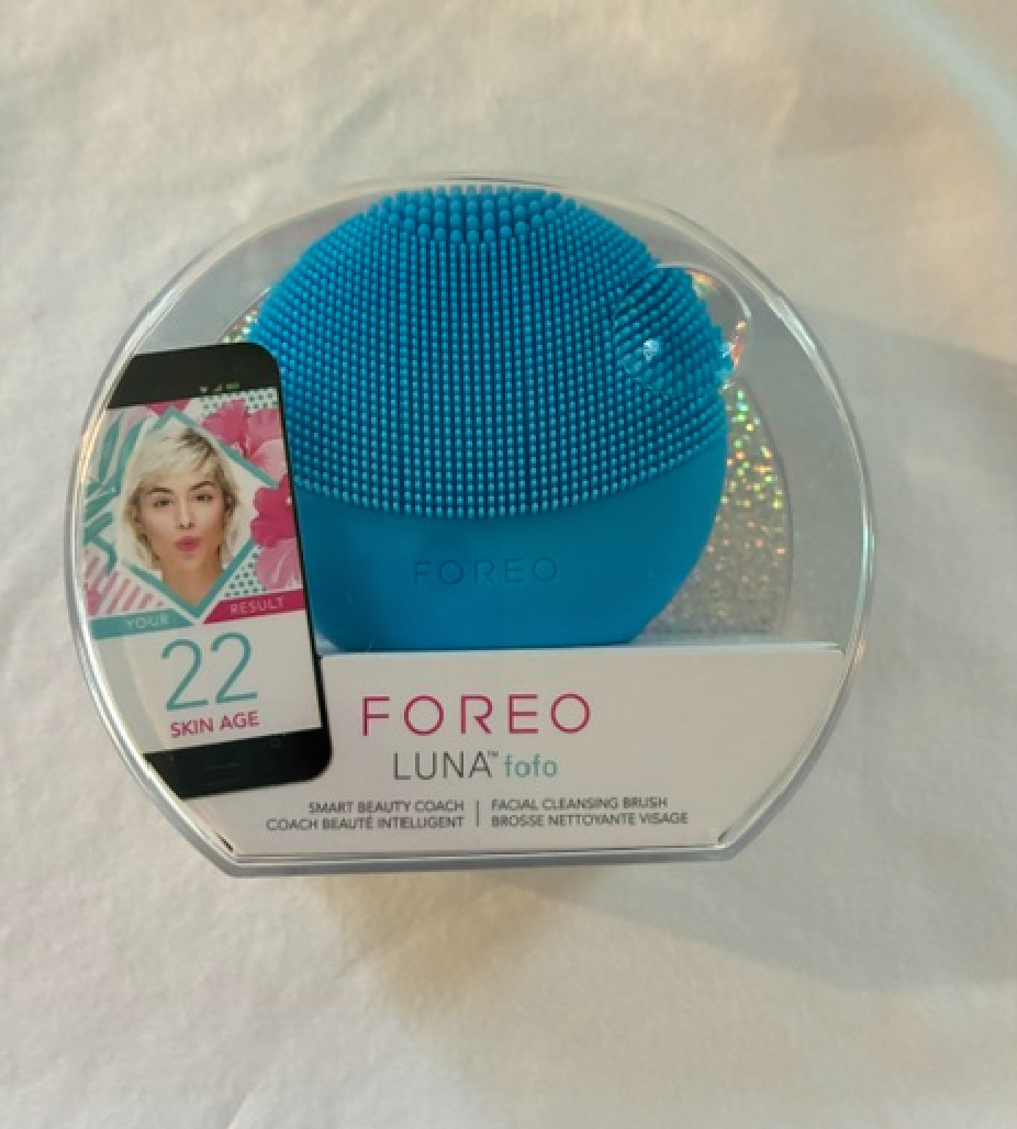 Foreo Luna 4 Mini Dual-Sided Facial Cleansing Massager, Arctic Blue