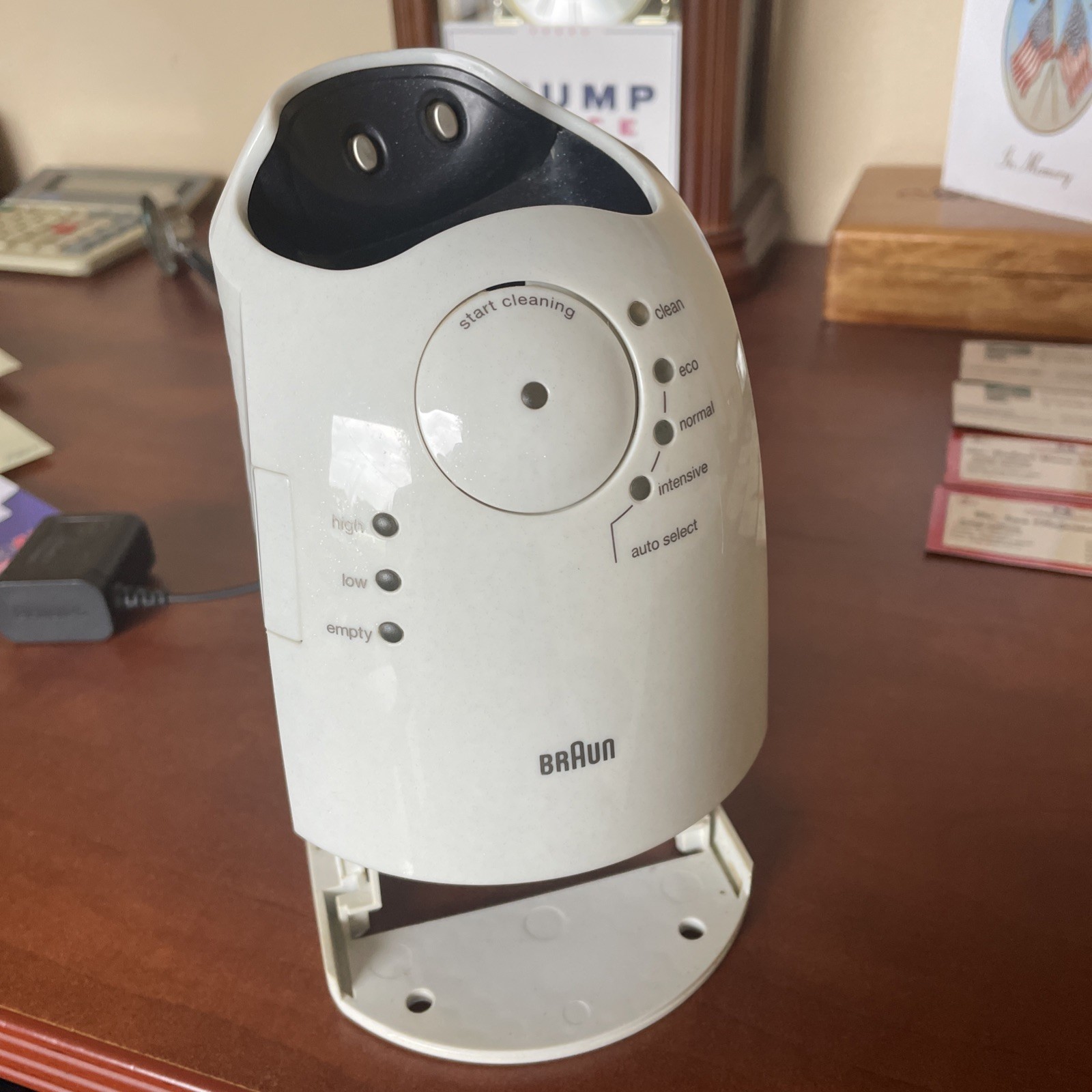 braun series 7 Cleaning Base White De Luxe