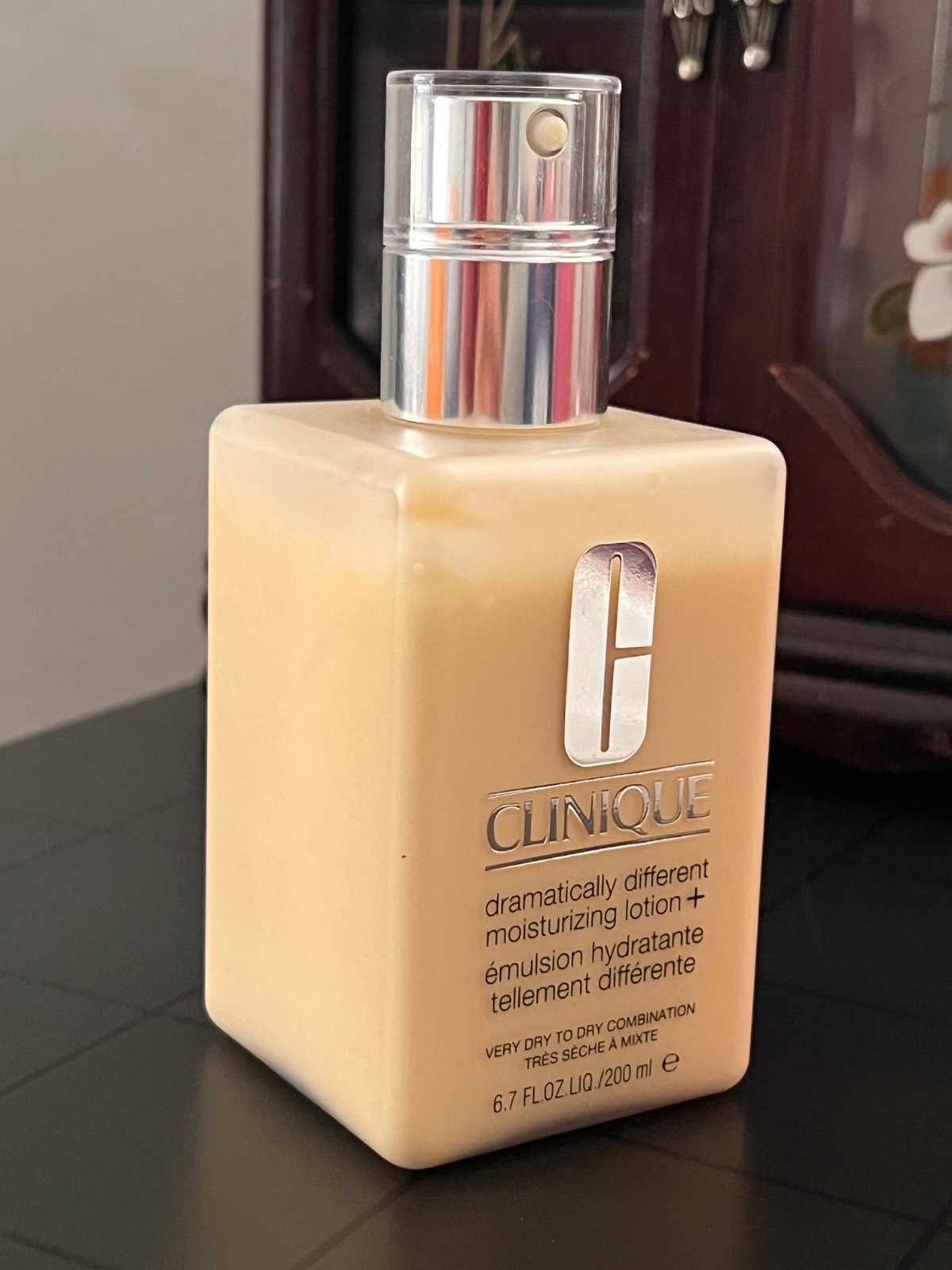Clinique Dramatically Different Moisturizing Lotion – 6.7 oz