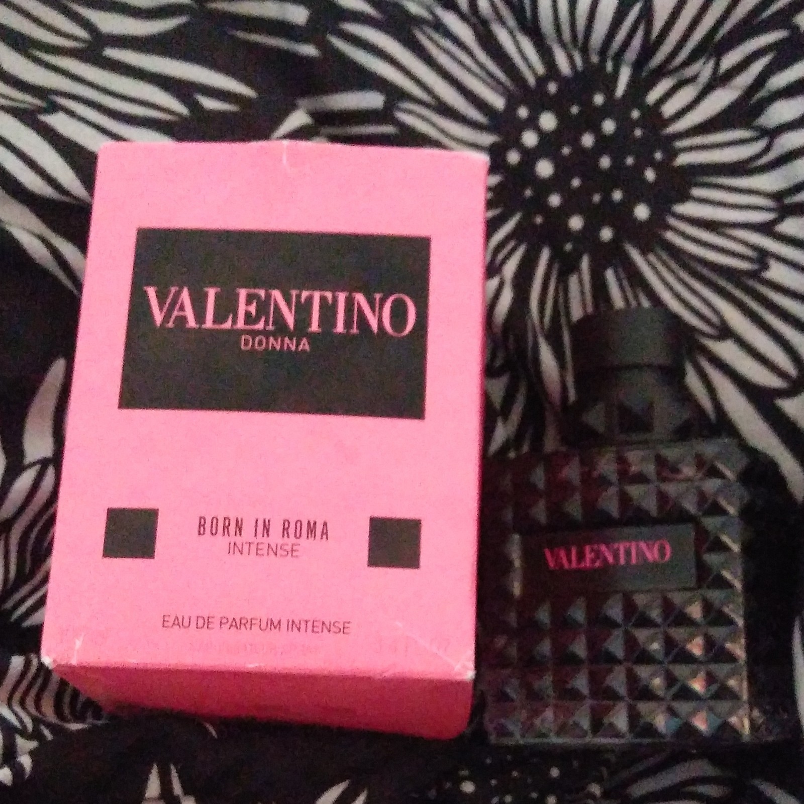 Valentino Eau de Parfum Spray for Women, Regular Size 3.4 fl oz