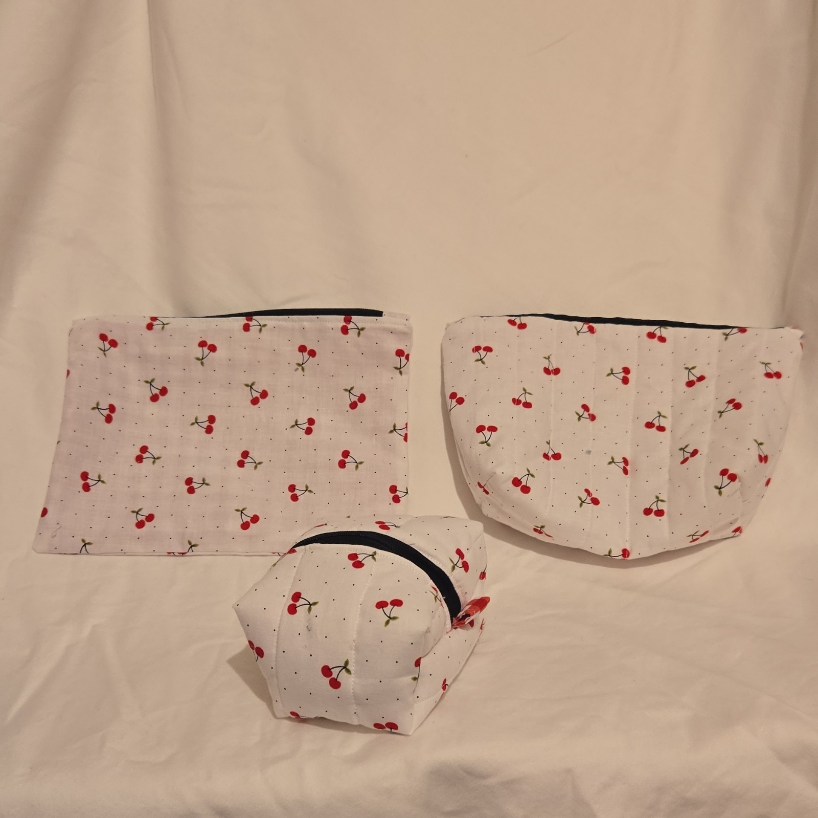White Cherry Print Fabric Zipper Makeup Bag Pouch Set Red Gingham Lining