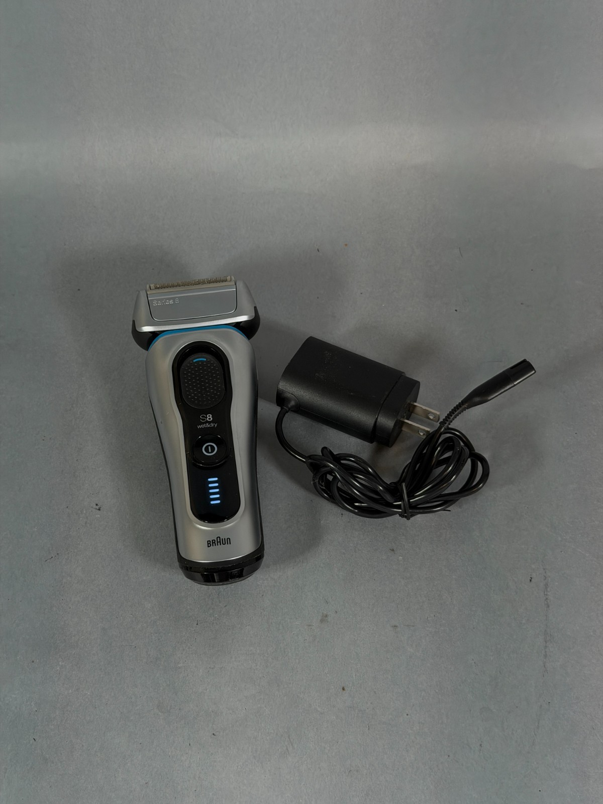 BRAUN Series 8 Wet/Dry Rechargeable Shaver 5795 Precision ProTrimmer Silver