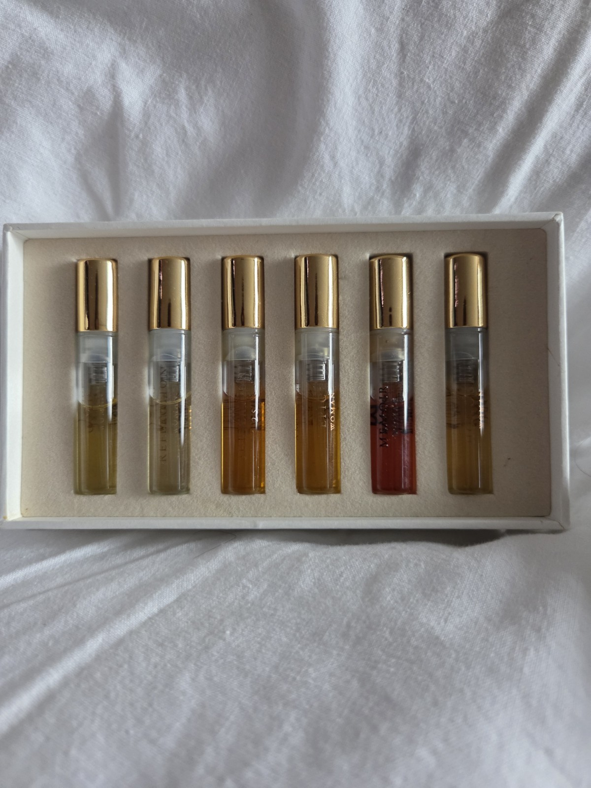 Discontinued VINTAGE Amouage Women Discovery Set – Classic Lineup -6 Spray Vials