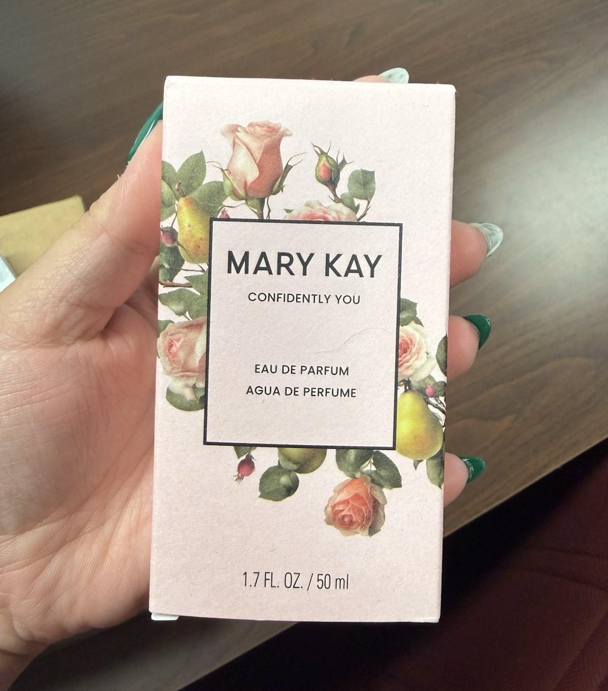 Mary Kay Confidently You Eau de Parfum Spray, Regular Size 1.7 fl oz / 50 mL
