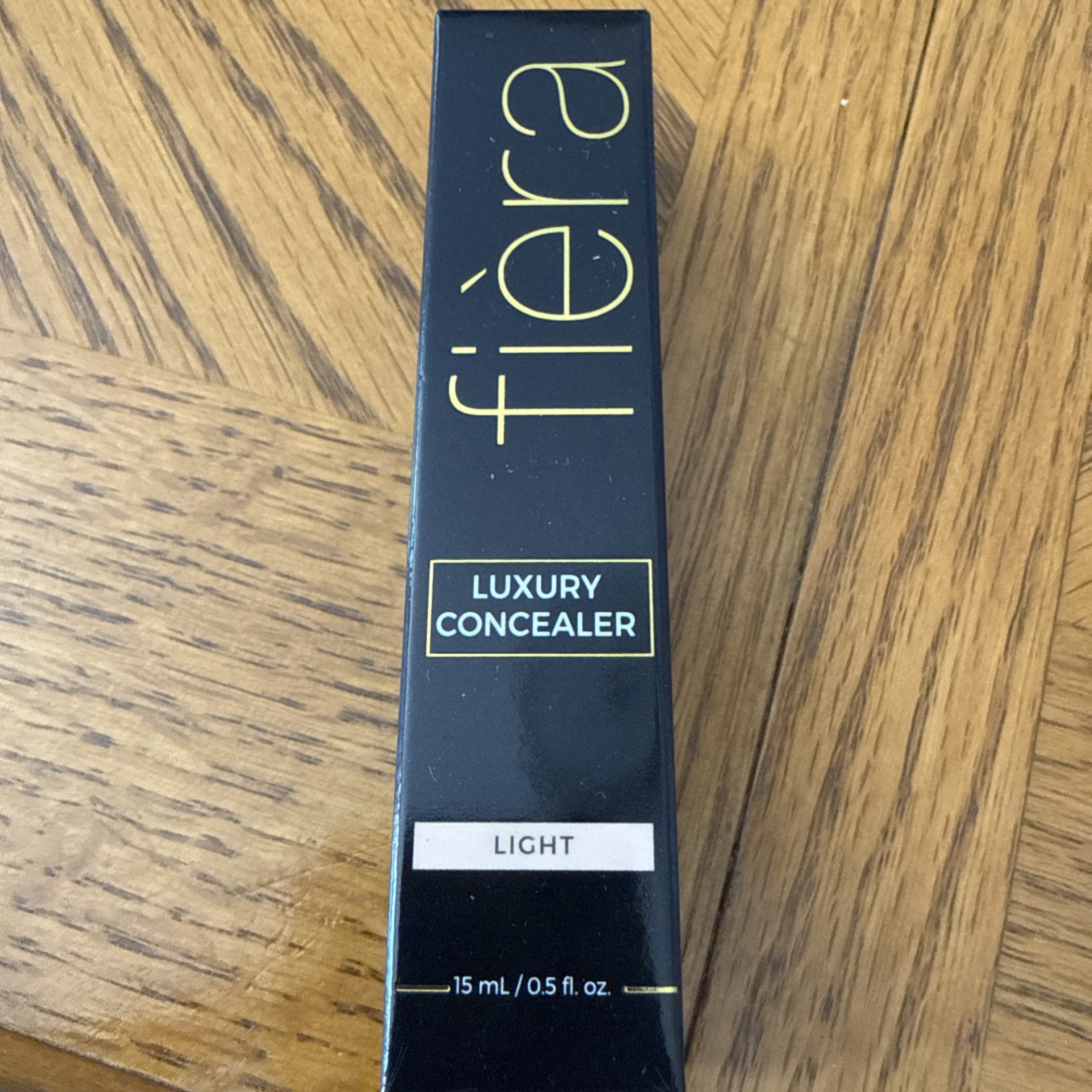 FIERA Luxury Concealer Hyaluronic Acid Collagen LIGHT 0.5 fl oz