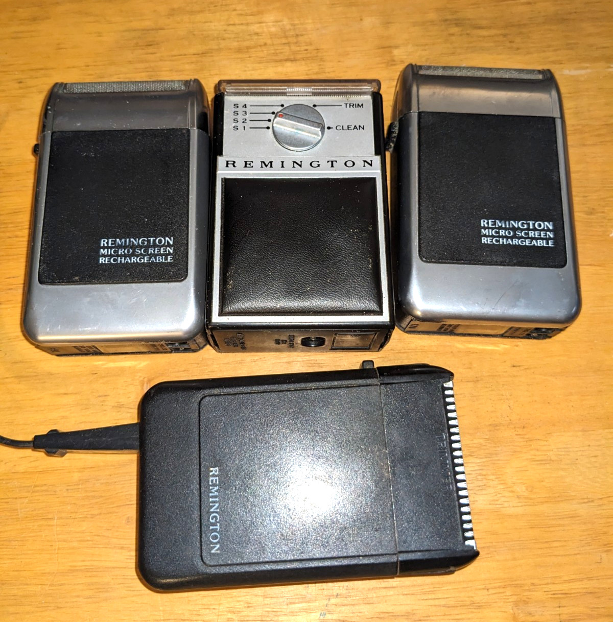 VTG Lot Of 3 Remington Micro Screen Foil Razor Shavers, 1 Rem 300, Wahl Clipper.