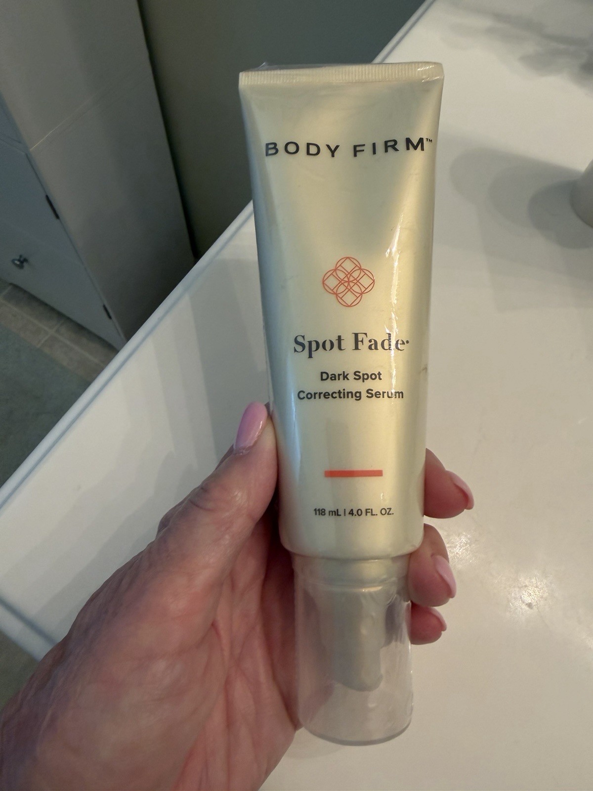 Body Firm Spot Fade Dark Spot Correcting Serum 118ml/ 4.0 FL. OZ.