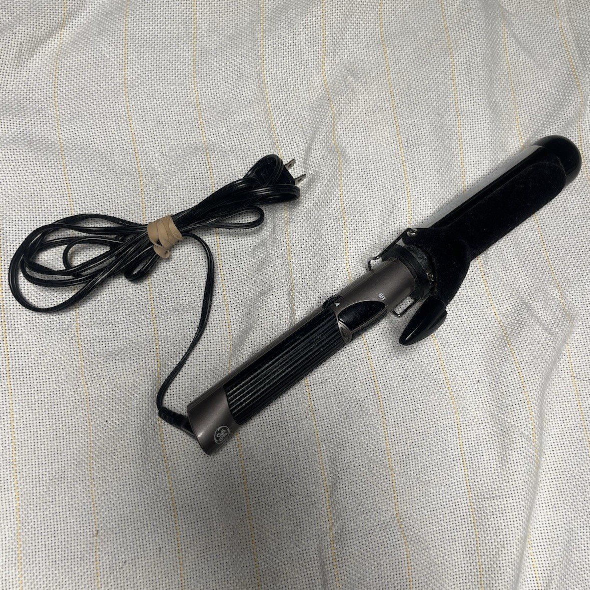 1 in Curling Iron Corded Electric Hair Styling Tool w/ Safety Stand Black/Silver