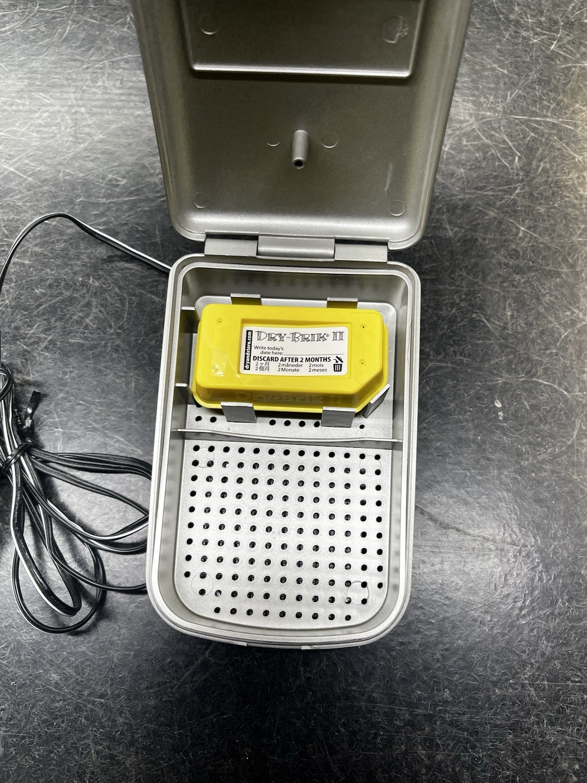 Zephyr Dry & Store II Hearing Aid Dehumidifier Drying Case, Gray