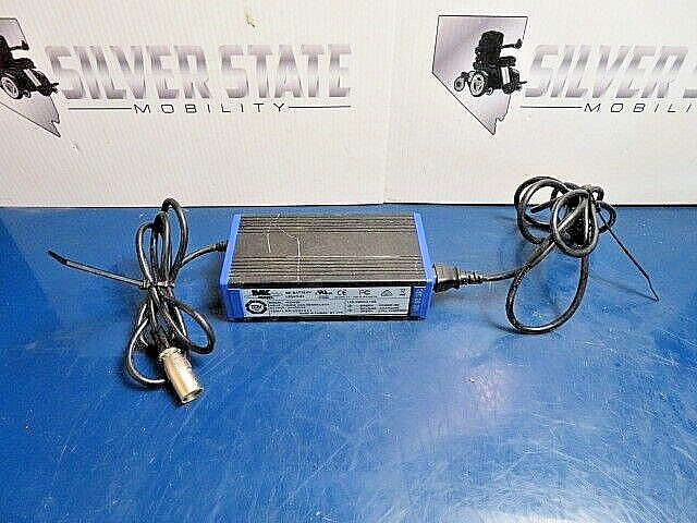 24V 5A OFF-BOARD Battery Charger Golden Companion I II GC240/GC340/ GC440 #5409